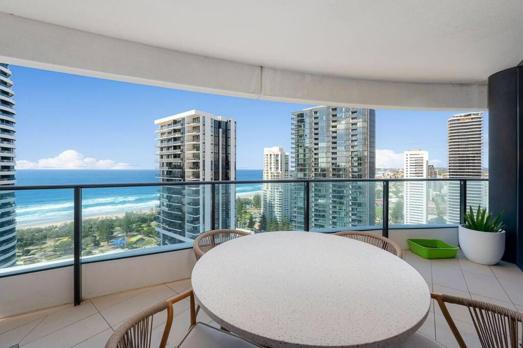 Oracle - In Broadbeach * Gold Coast