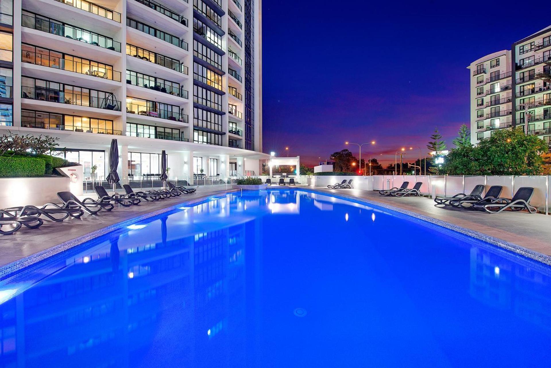 Sierra Grand Spacious 3 Bedroom - Coasthm Apartment *