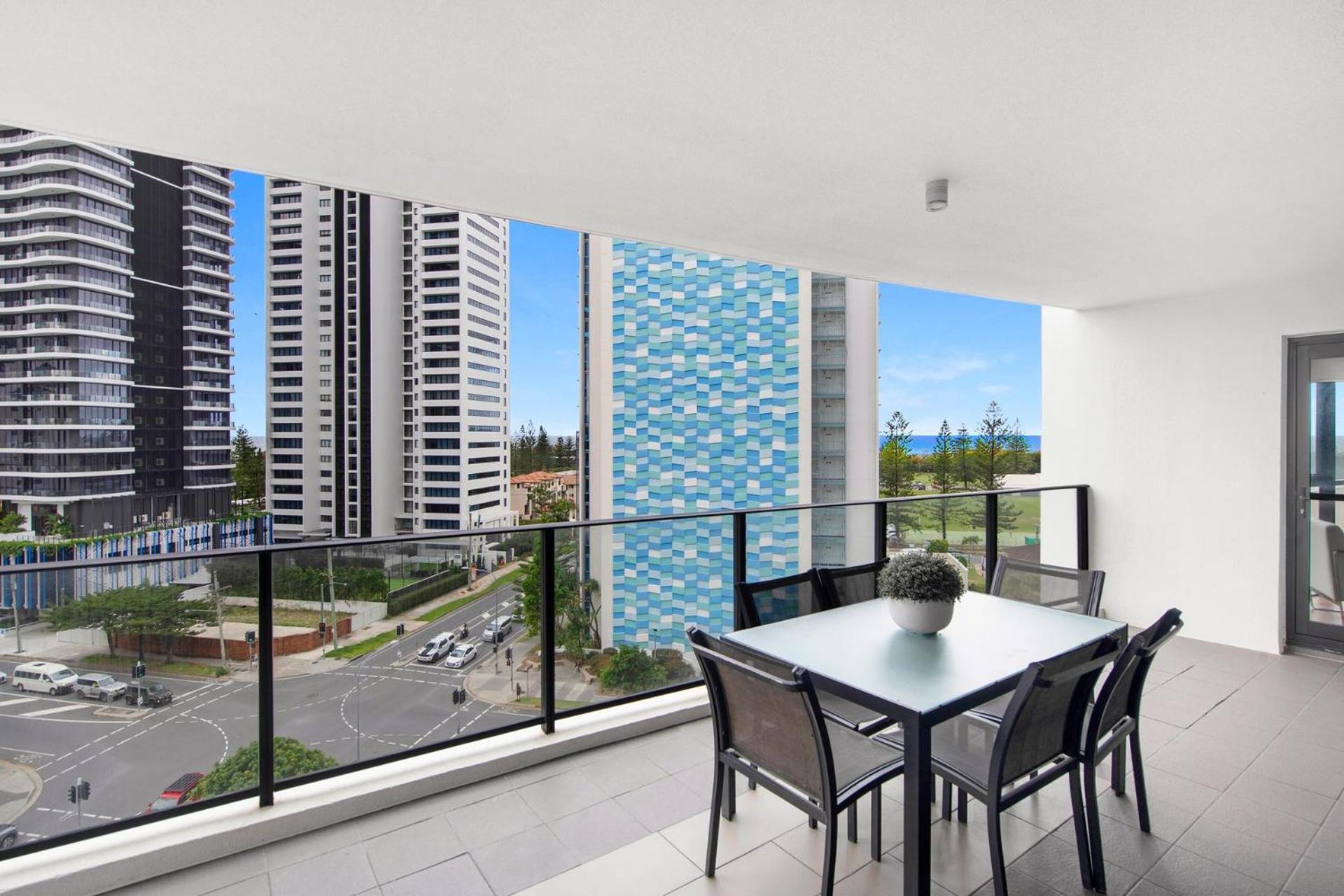 Apartment Sierra Grand Spacious 3 Bedroom - Coasthm Gold Coast