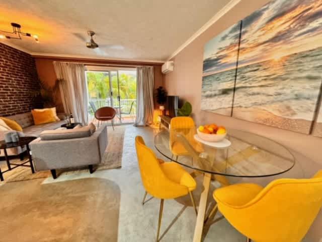 Burleigh Heads Koala Park Pool & Parking Apartment *