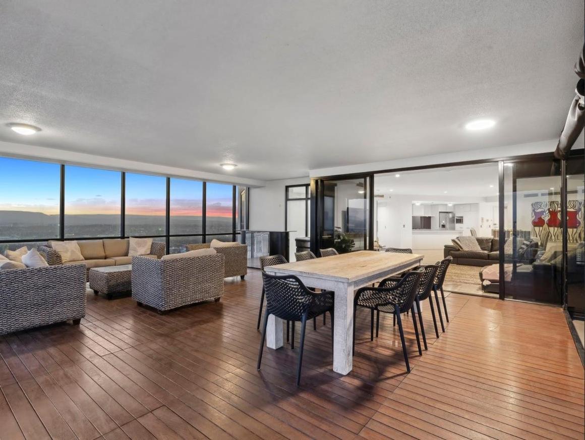 Apartment Circle On Cavill - Hosted By Coastal Letting Gold Coast