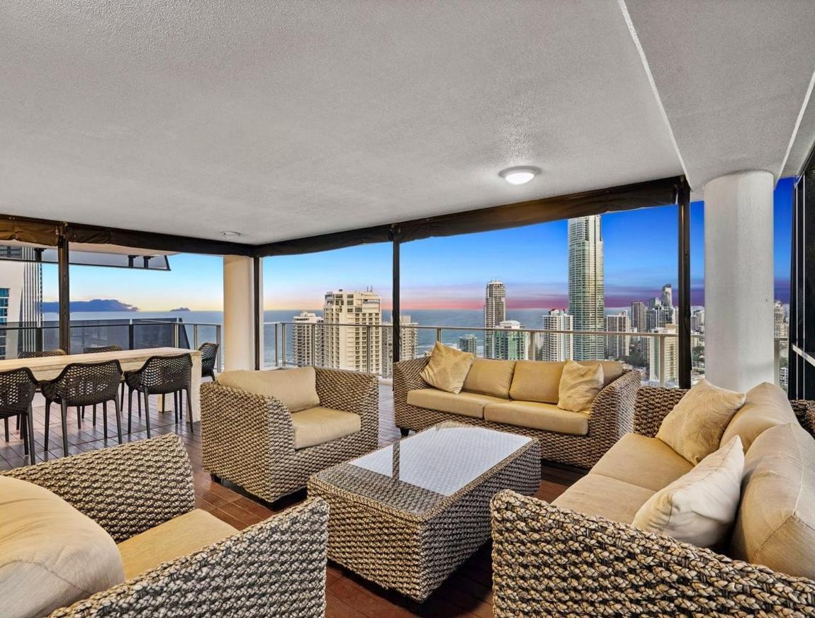 Circle On Cavill - Hosted By Coastal Letting Apartment Gold Coast