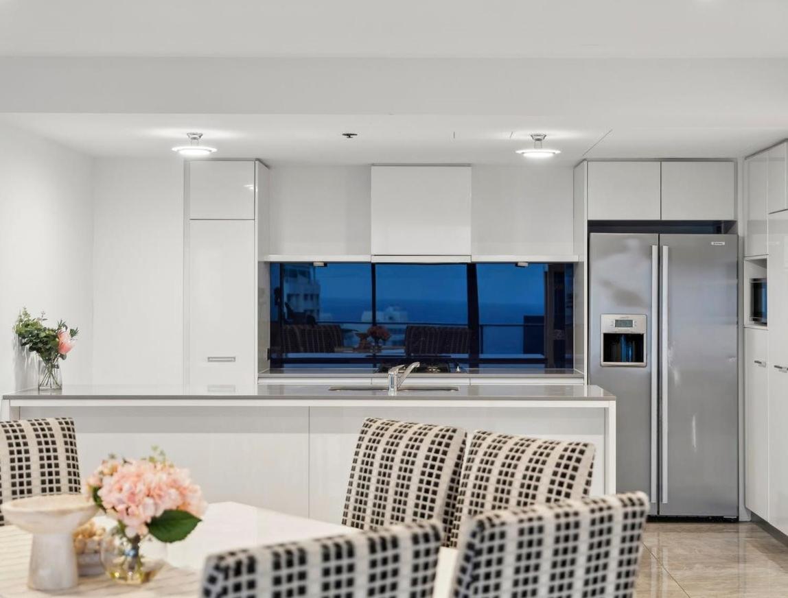 Circle On Cavill - Hosted By Coastal Letting Apartment *