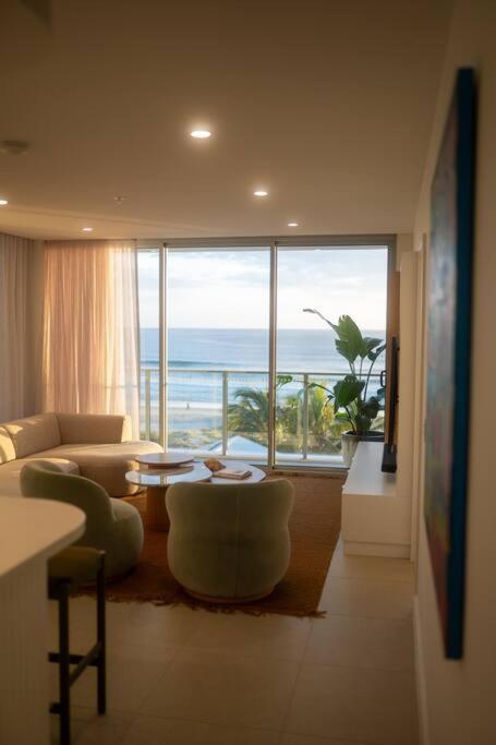 In Palm Apartment *