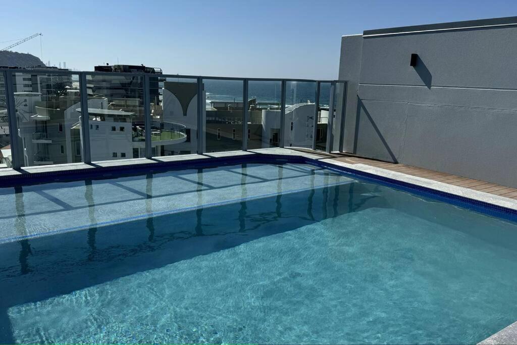 Apartment In Palm *