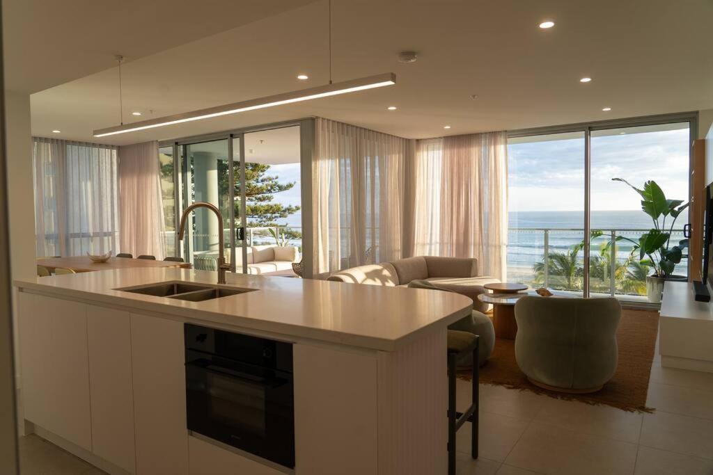 In Palm Apartment Gold Coast