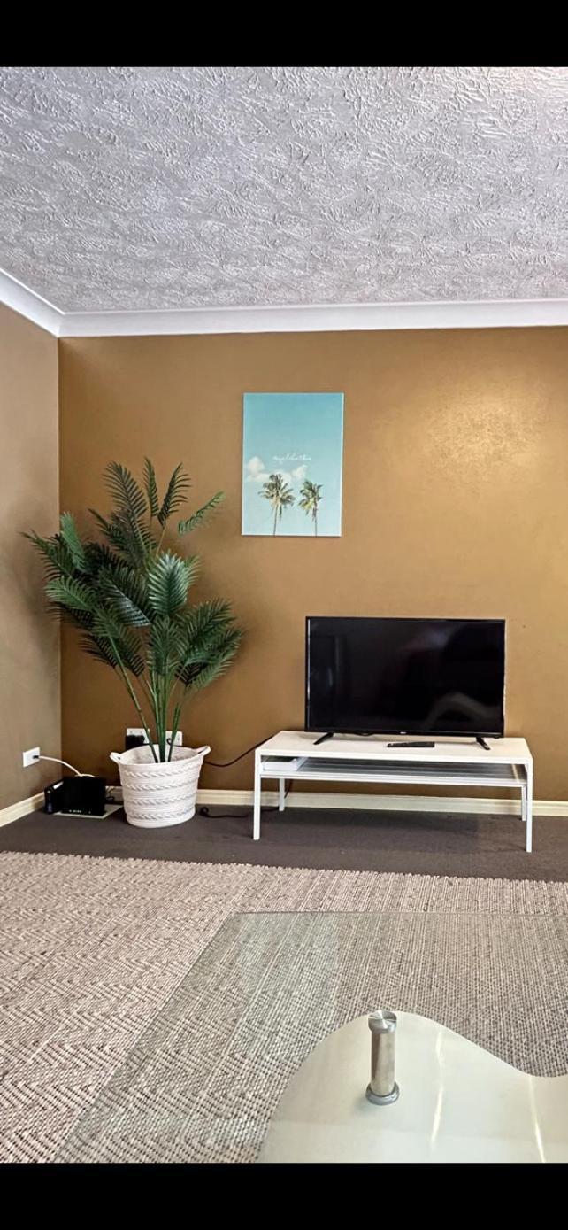 Stylish Beachside 1br * Gold Coast