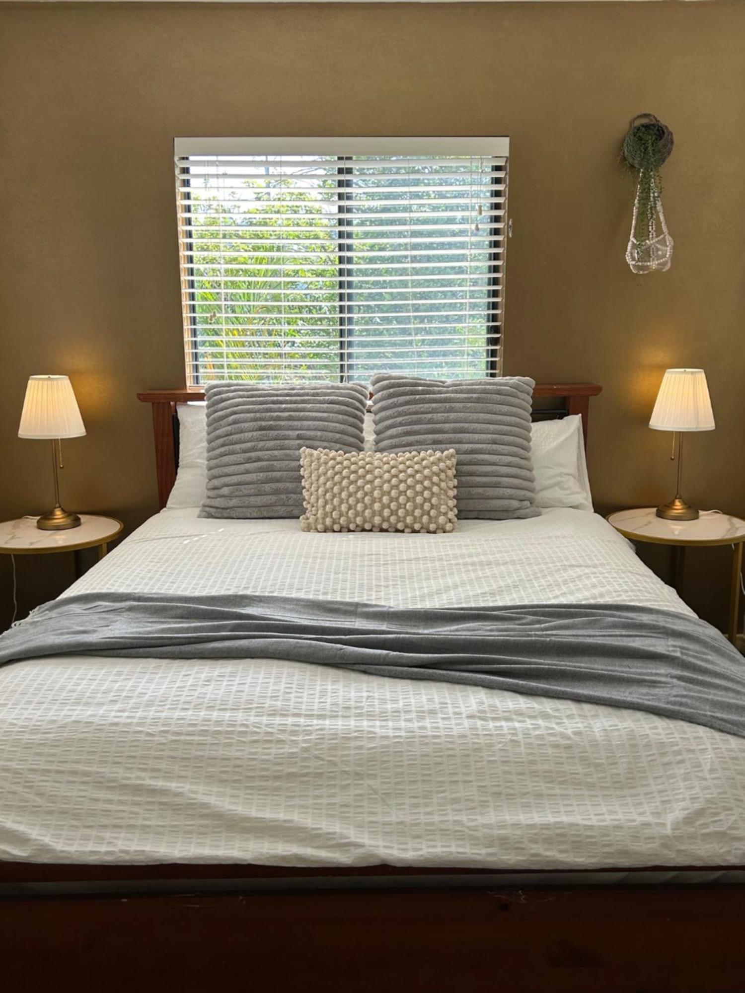 Apartment Stylish Beachside 1br Gold Coast