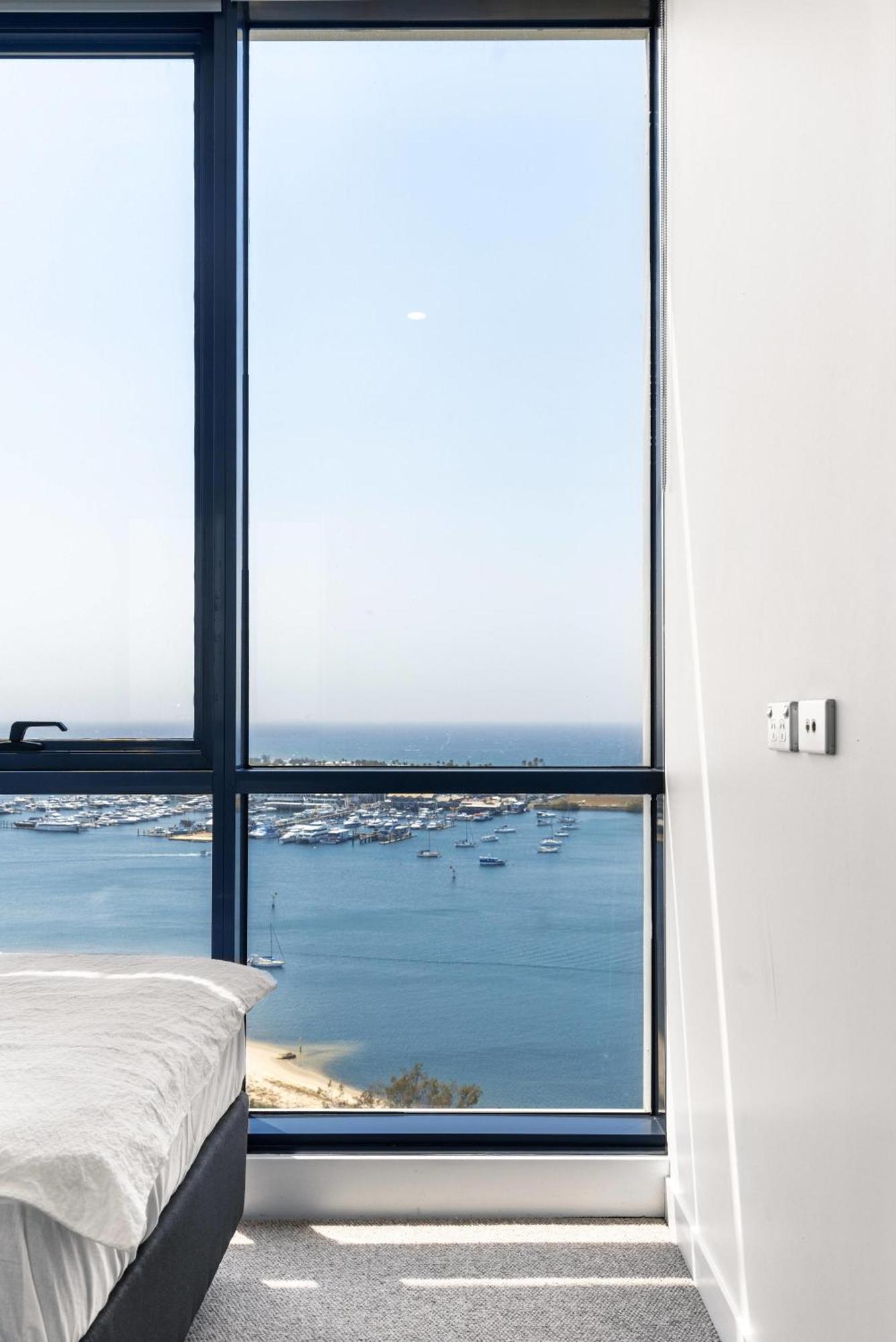 Breathtaking Ocean View In Southport Gold Coast