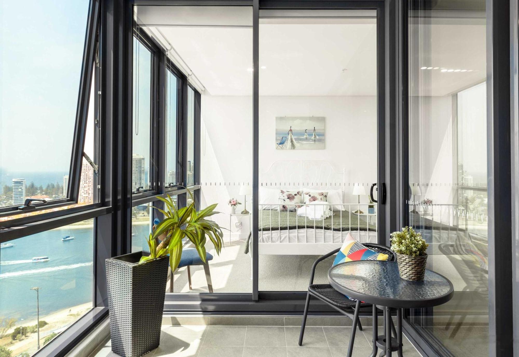 Breathtaking Ocean View In Southport Gold Coast