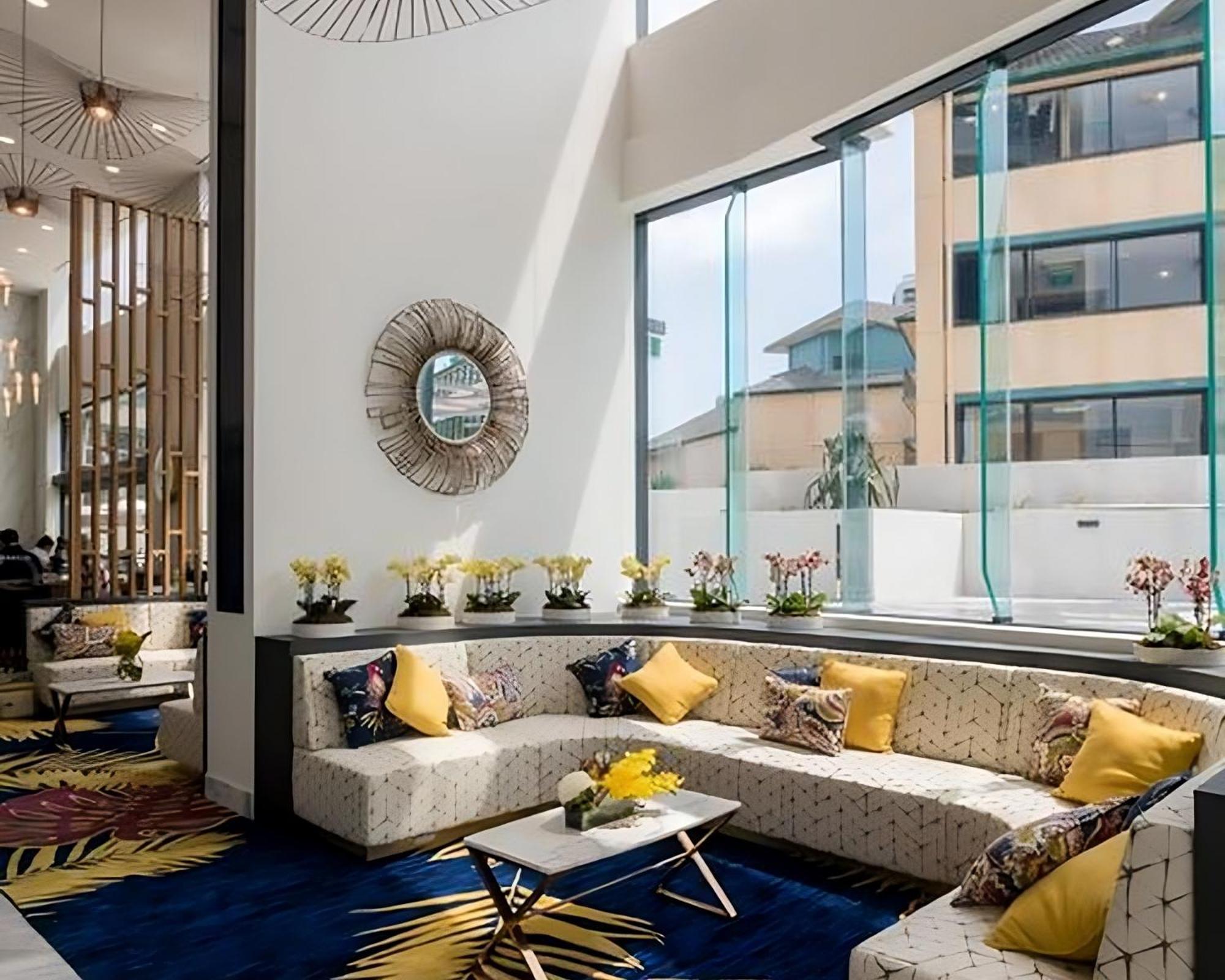 Apartment Sun Drenched In The Heart Of Surfers