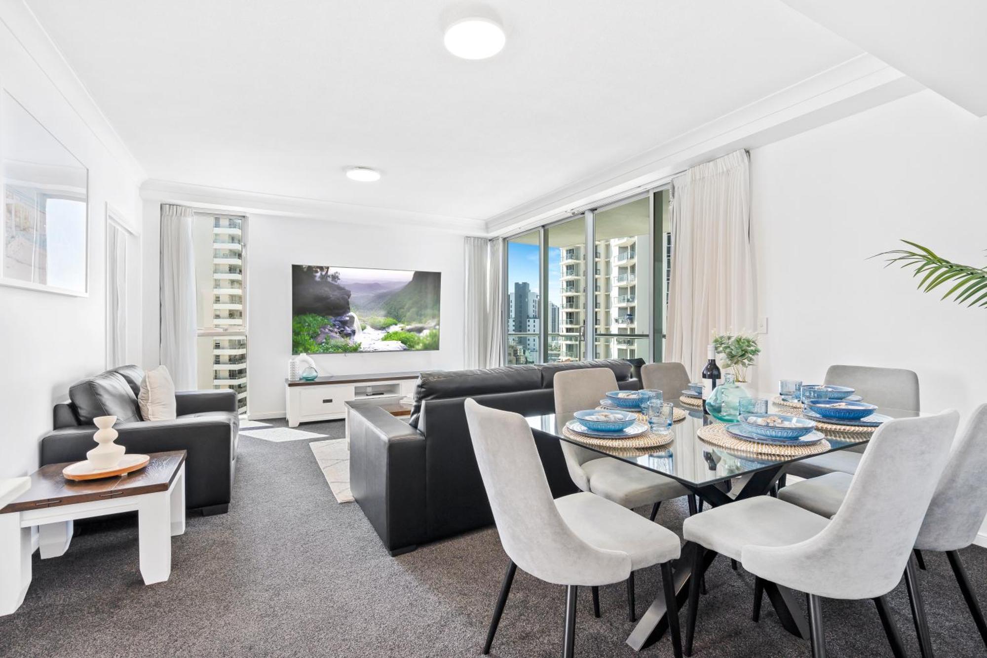 Apartment Kids Free In Hinterland View 2 Bedroom 1 Bathroom At Chevron Renaissance- Q Gold Coast