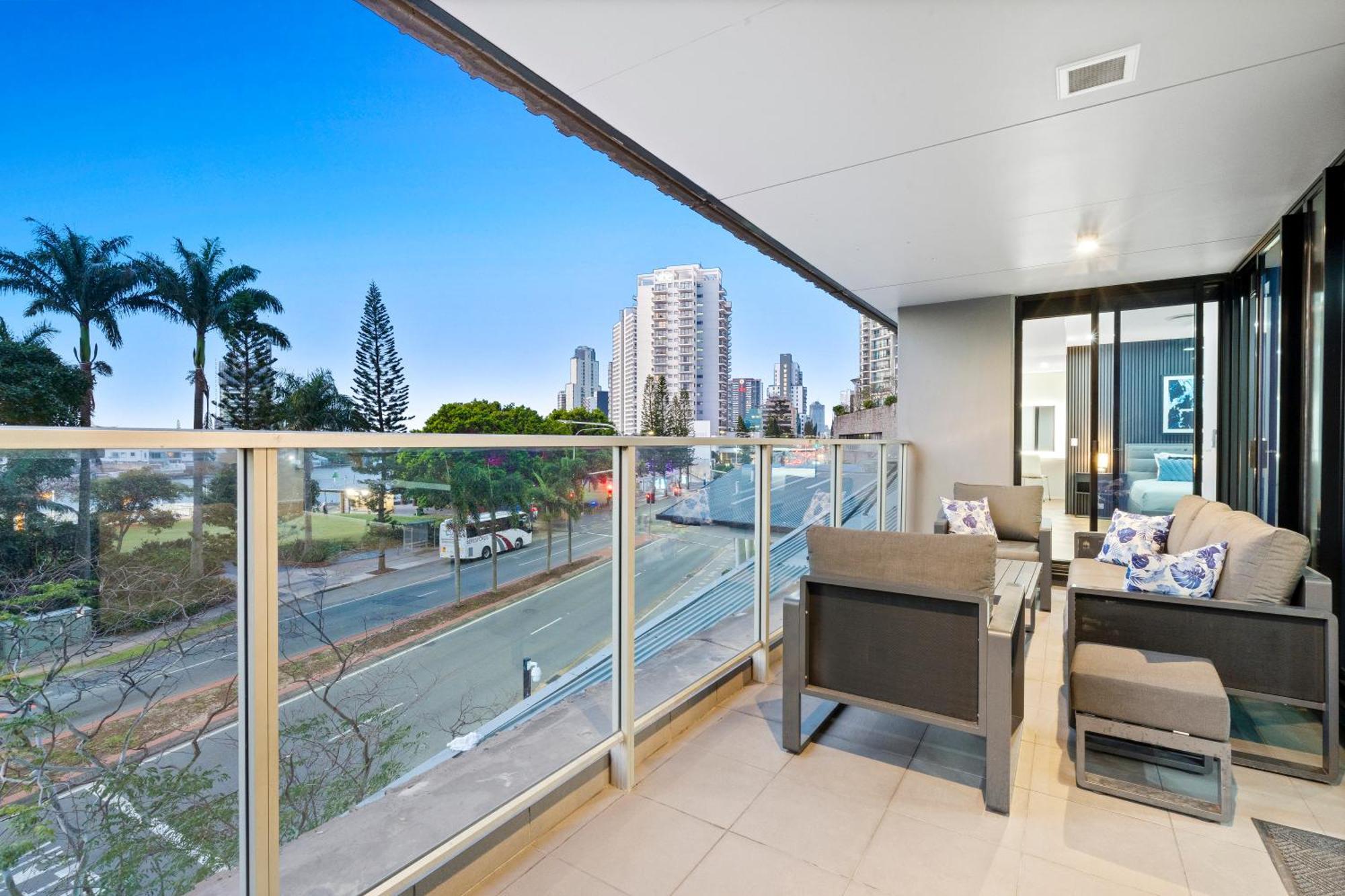 Self-contained At Circle On Cavill - Privately Managed - Wow Gold Coast