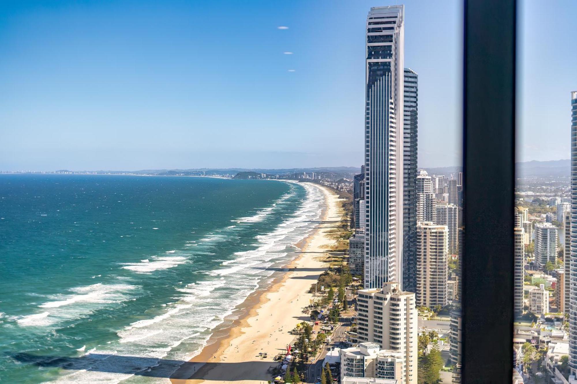 Ocean Surfers Paradise - Gclr
