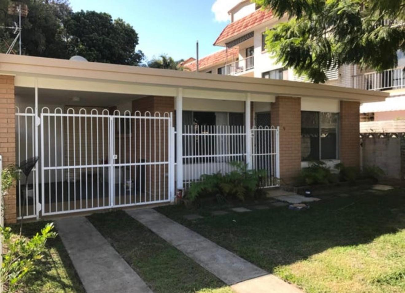 Hospedagem domiciliar Bedroom In Surfers Chevron Island *