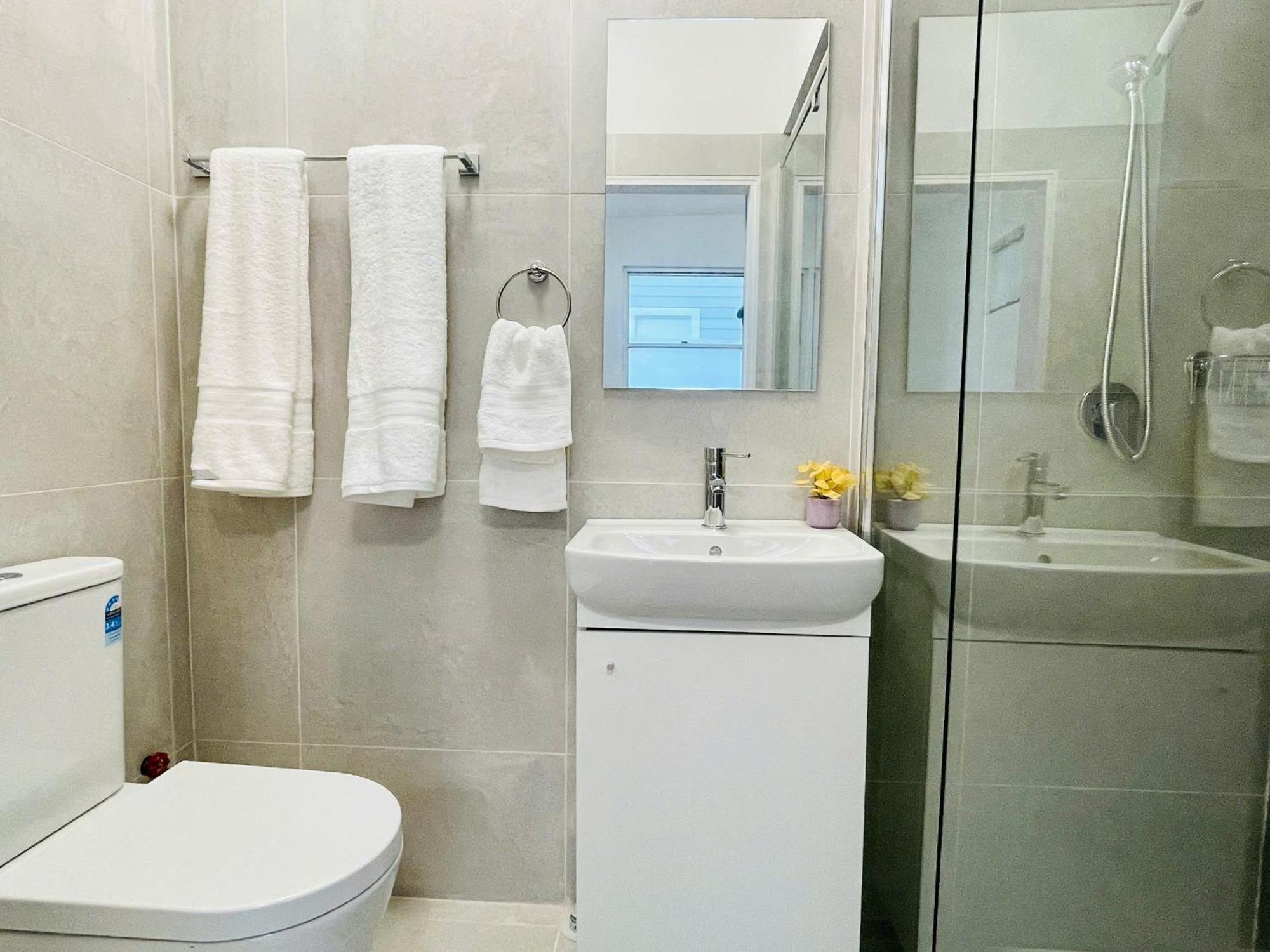 Villa Waterfront In Heart Of Surfers Paradise Gold Coast
