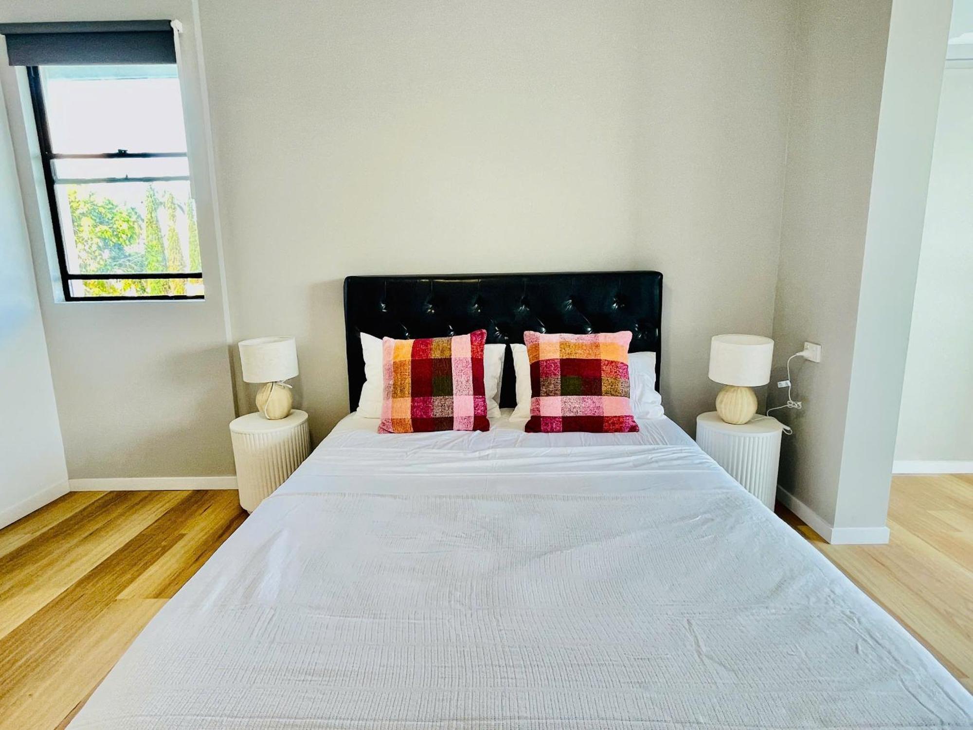 Villa Waterfront In Heart Of Surfers Paradise Gold Coast