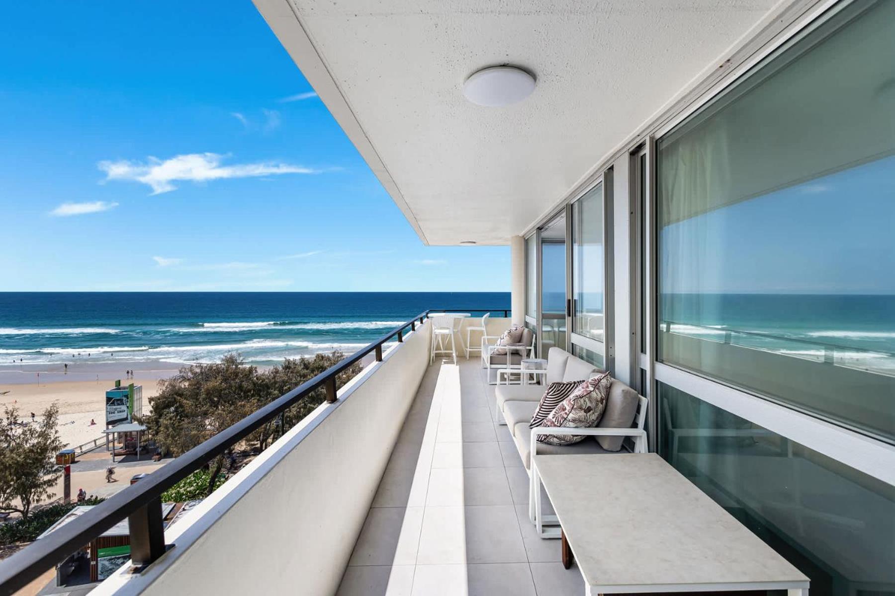 Apartment Surfers Paradise Beachfront Gold Coast