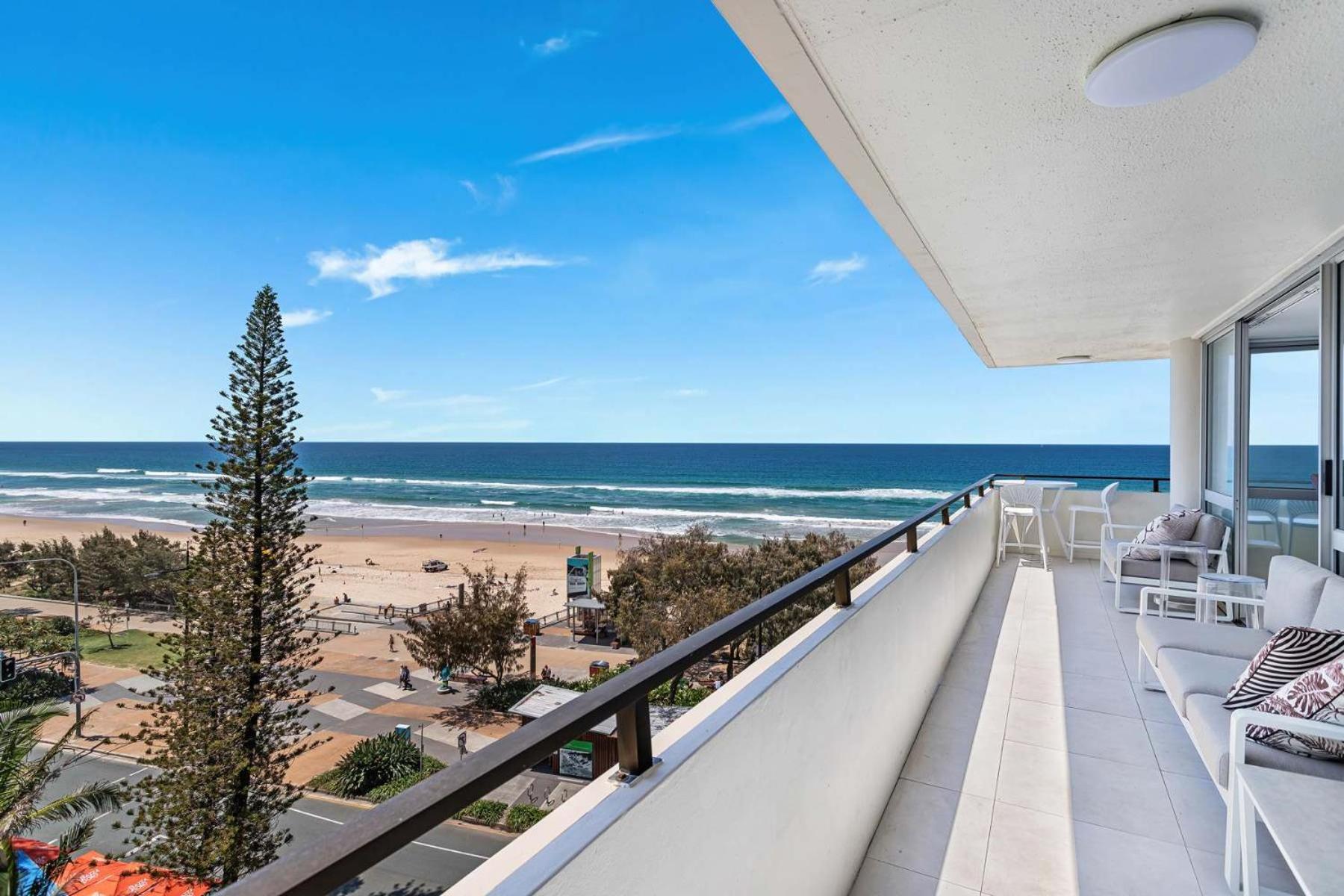 Apartment Surfers Paradise Beachfront *