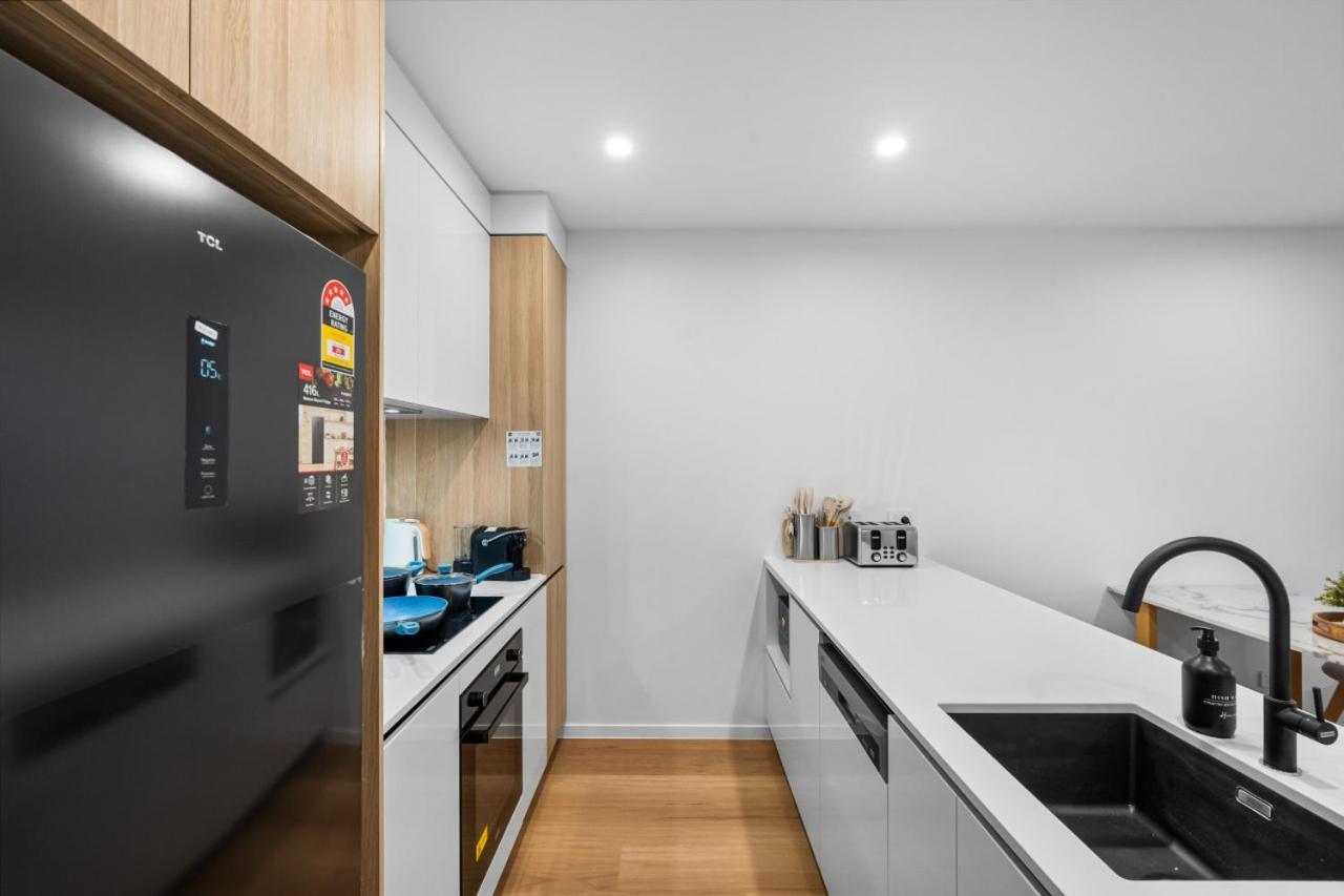 The Haven - Brand New Riverview 2br With Parking Pool Gym At Surfers Paradise * Gold Coast