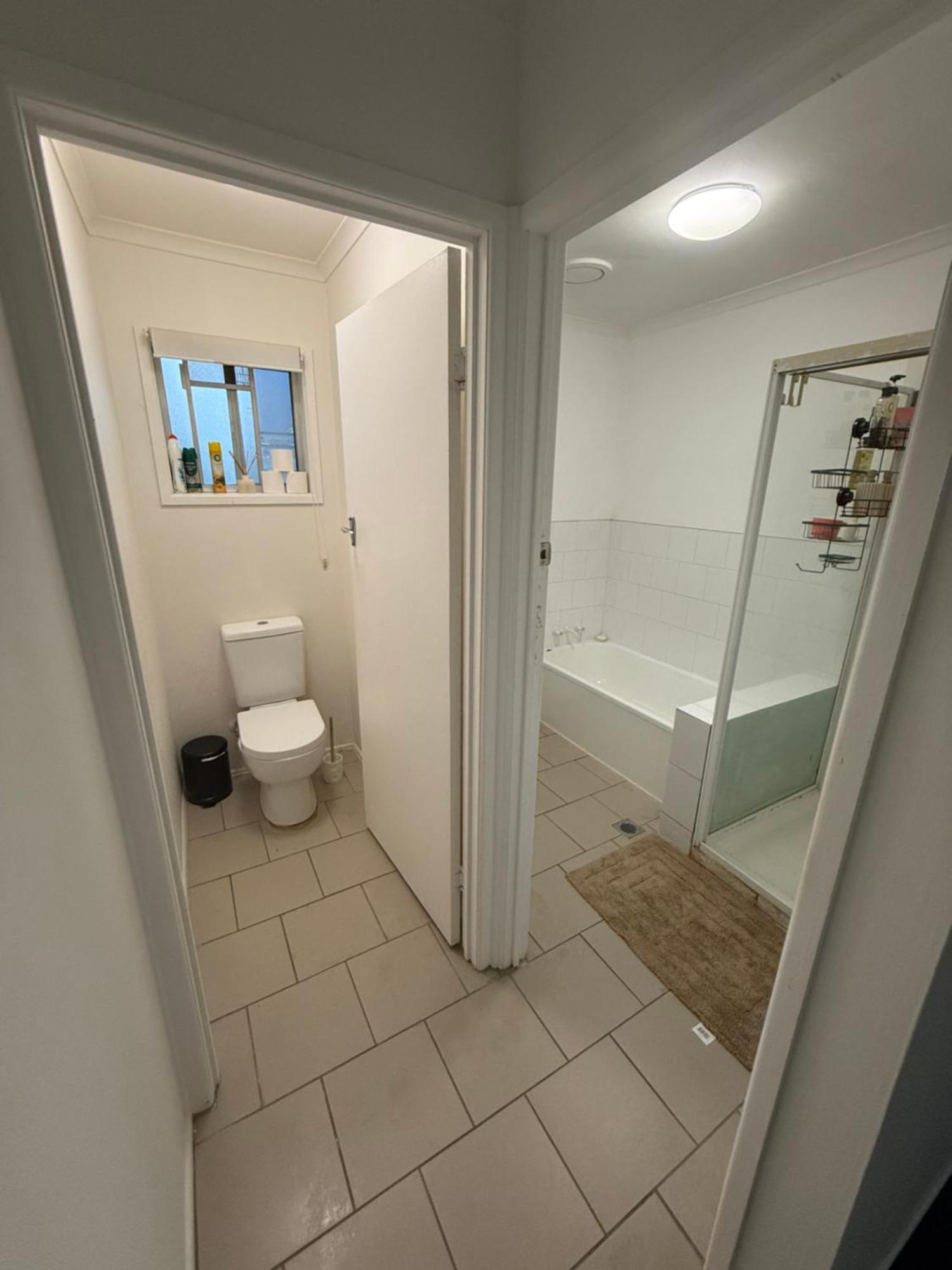 Hospedagem domiciliar Bedroom In Surfers Chevron Island
