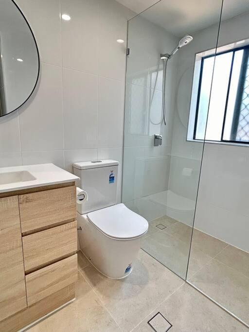 Renovated Beachside 1br Apartment