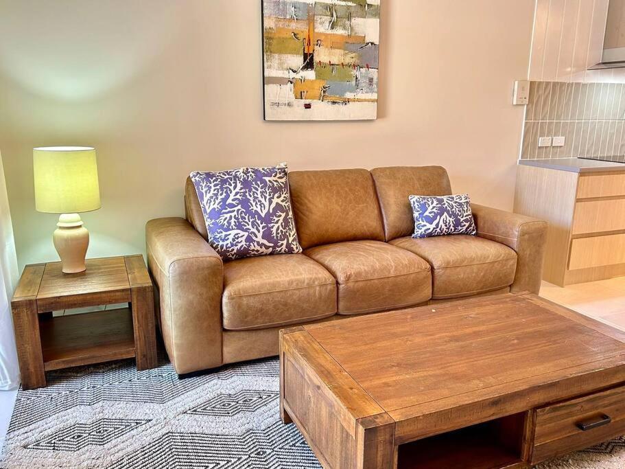 Renovated Beachside 1br *