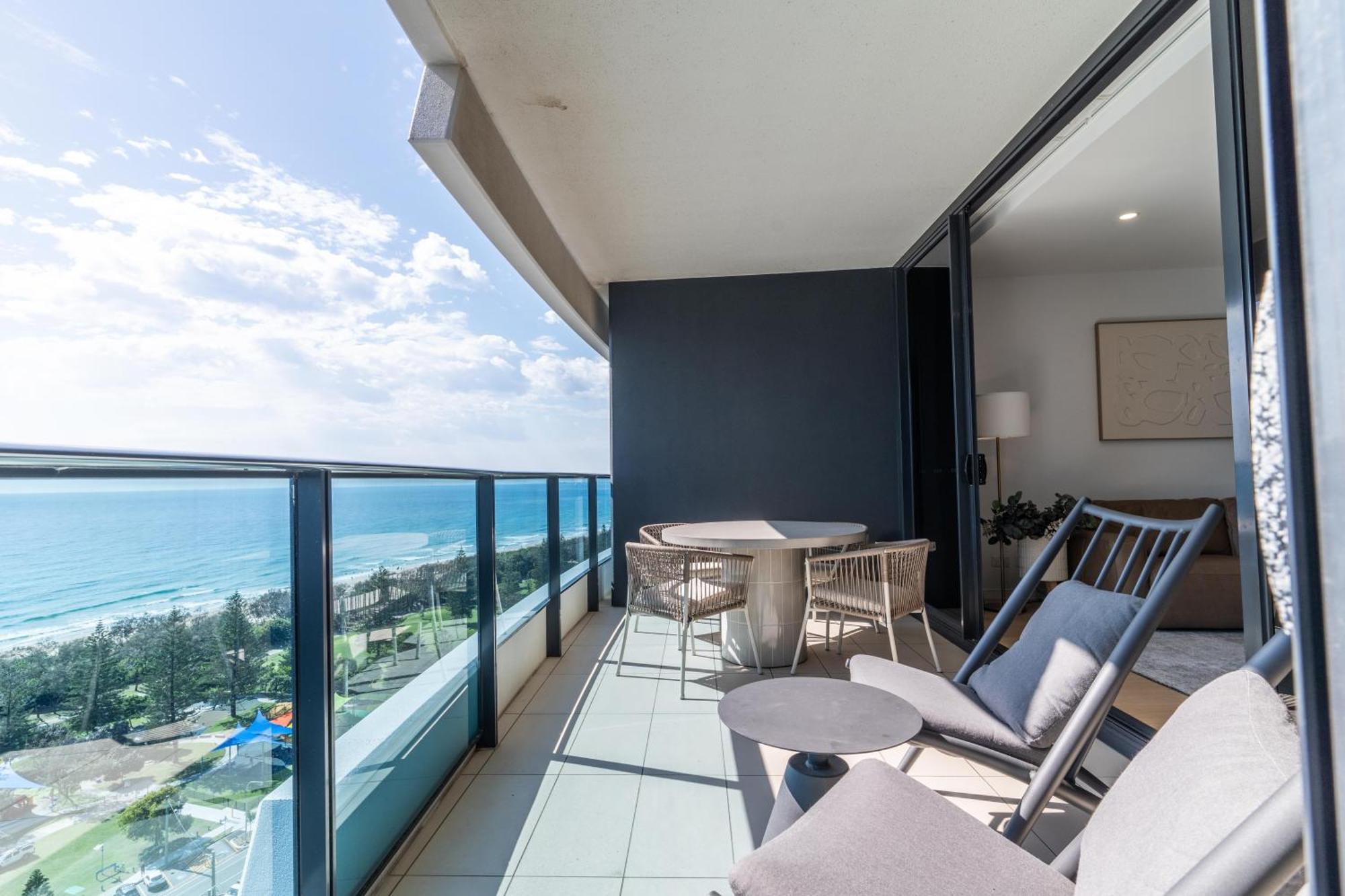 Luxury Ocean View - Oracle Tower 1 - 1bed 1study 1bath 1car * Broadbeach
