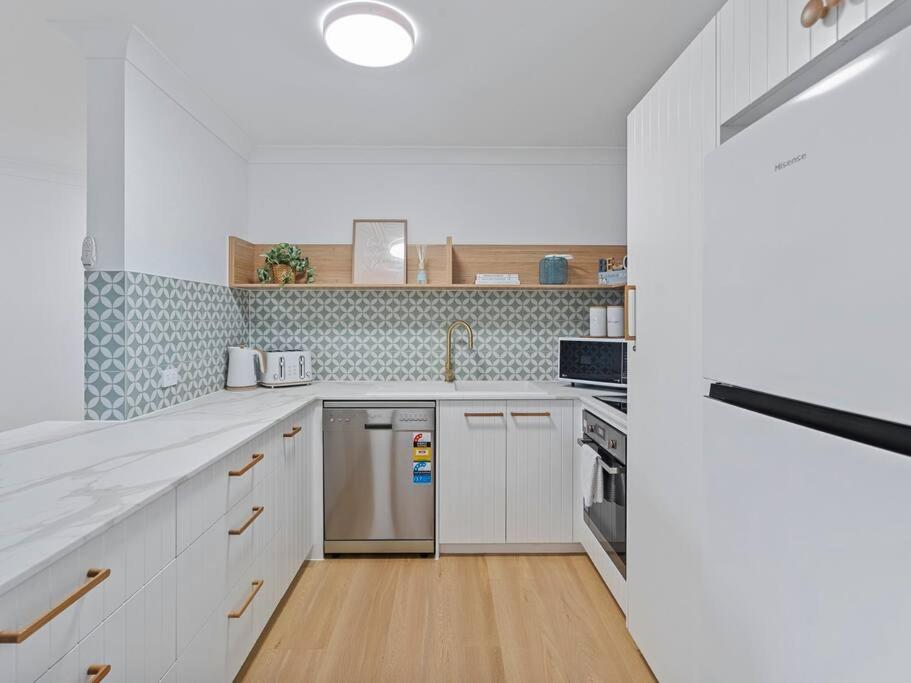 Apartment Chic 2br Oasis Turtle