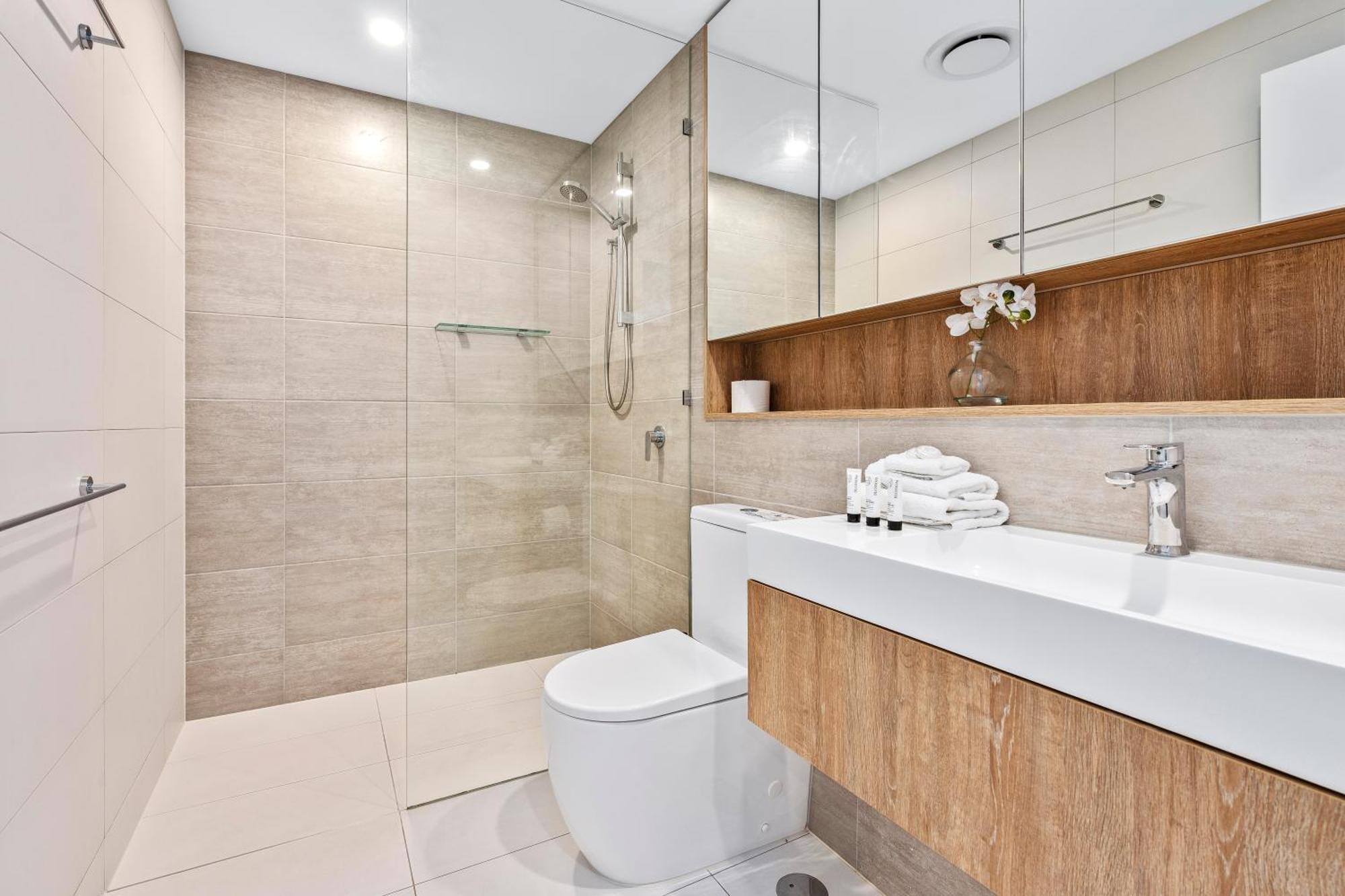2 Bedroom 1 Bathroom Private At Casino - Paid Parking Only Gold Coast