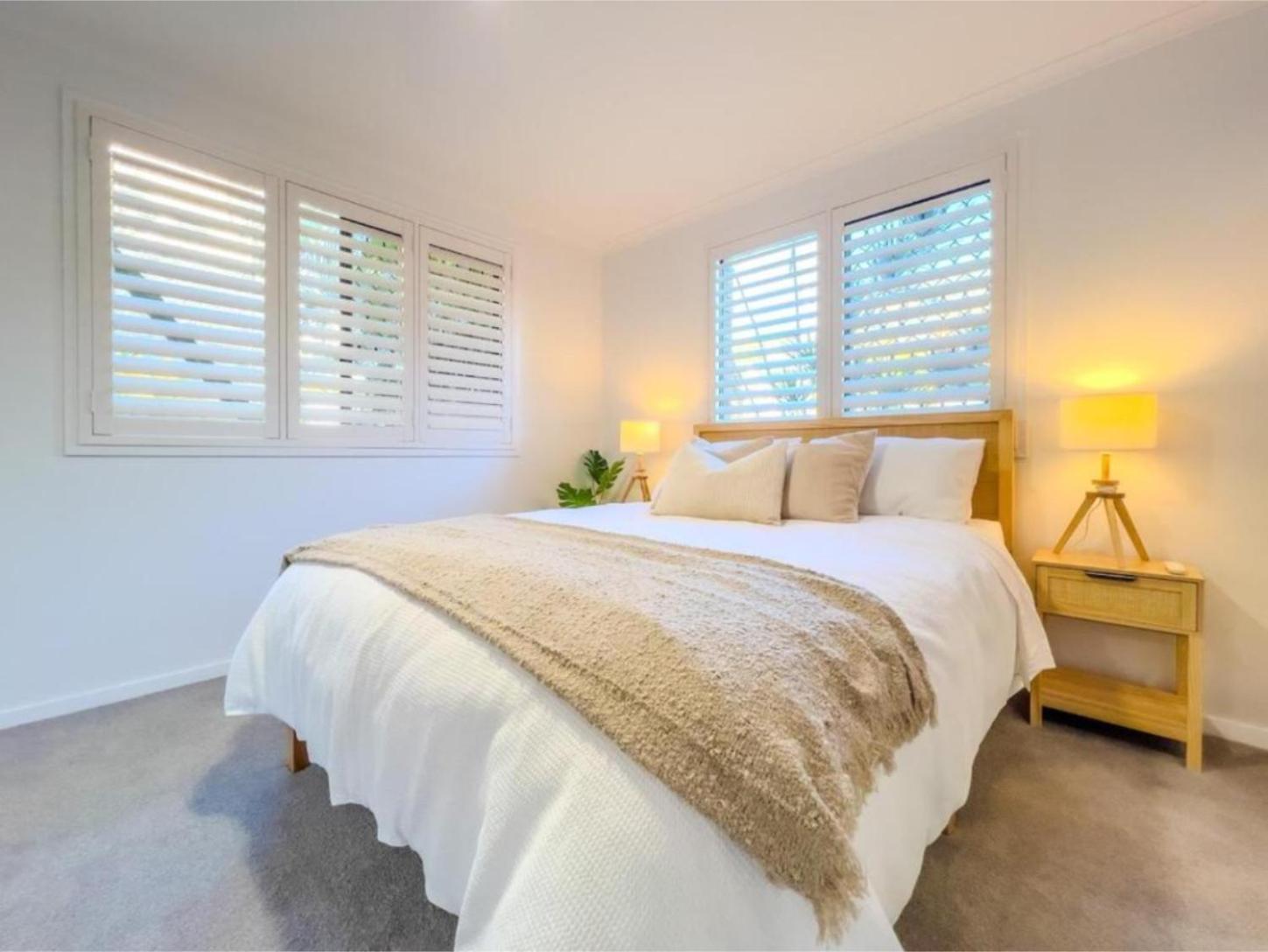 Burleigh Breeze Getaway Apartment