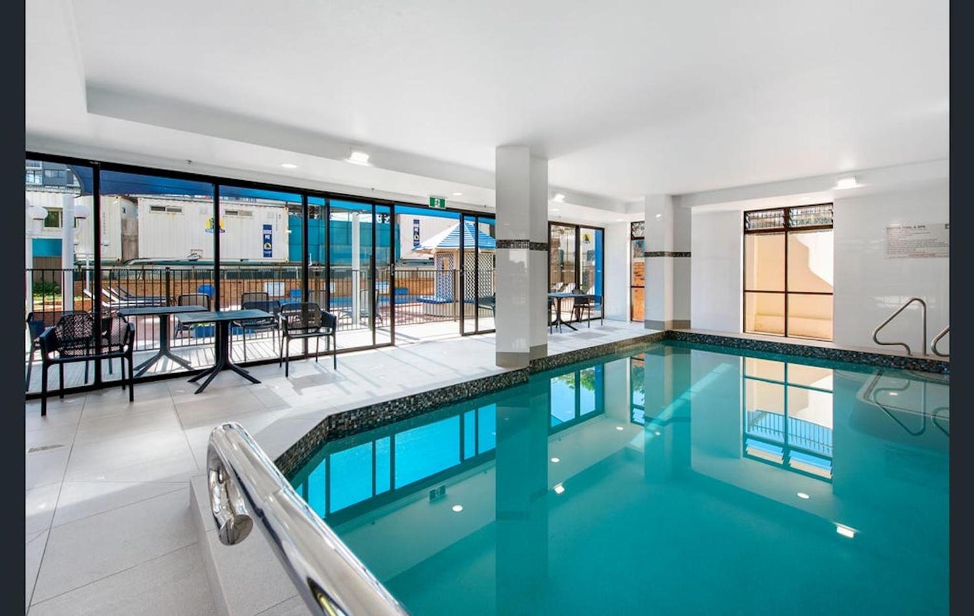 Apartment Beachfront Bliss 2br 2bath Ocean Views - Surfers Gold Coast