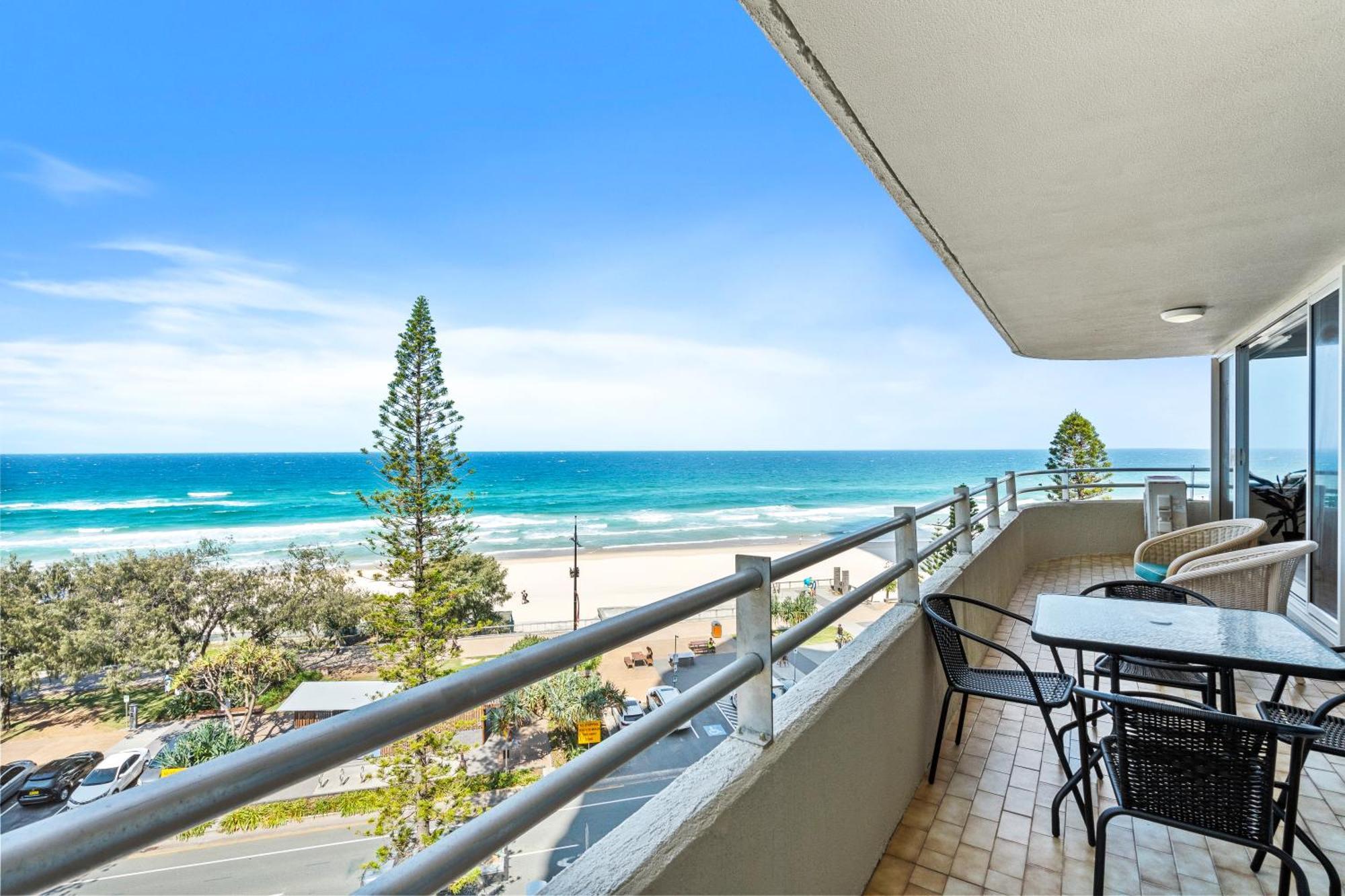 Stunning Ocean Views In 2 Bedroom Unit At Zenith - Q * Gold Coast