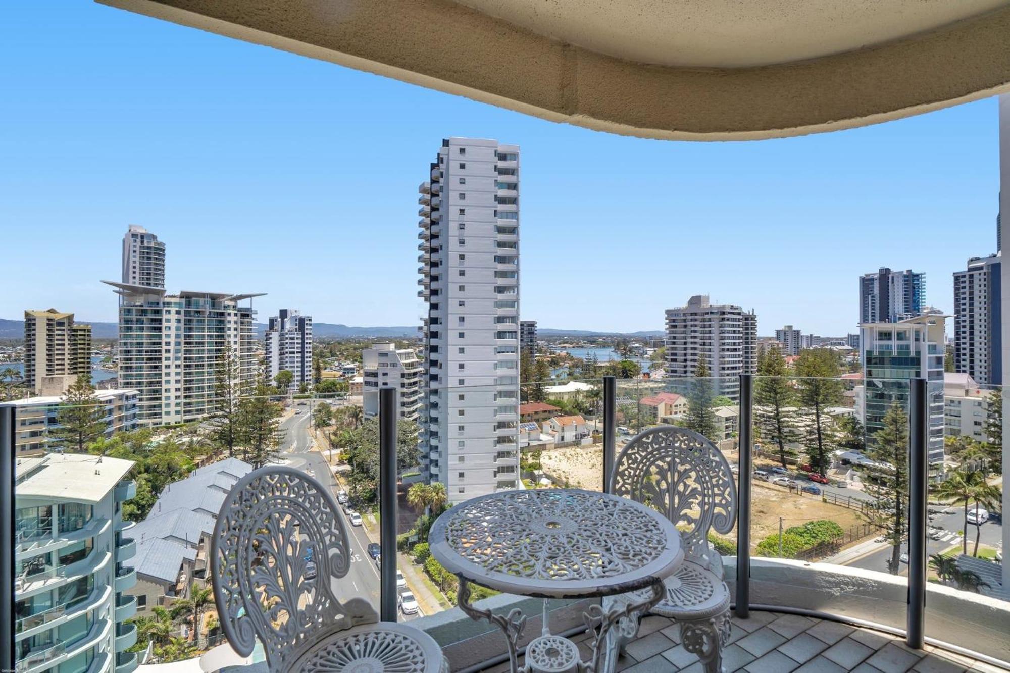 Dorchester On The Gold Coast