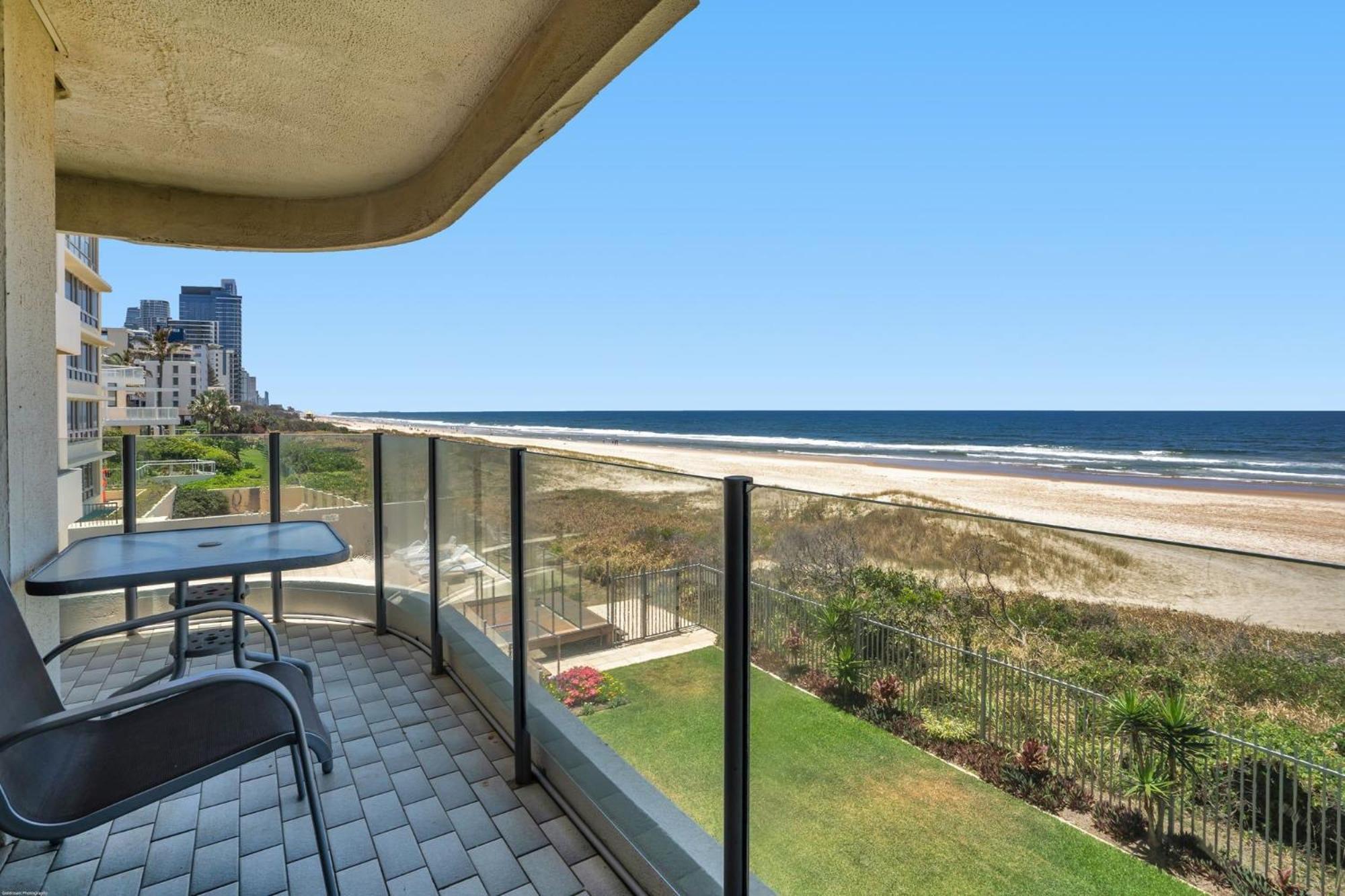 Dorchester On The 4* Gold Coast