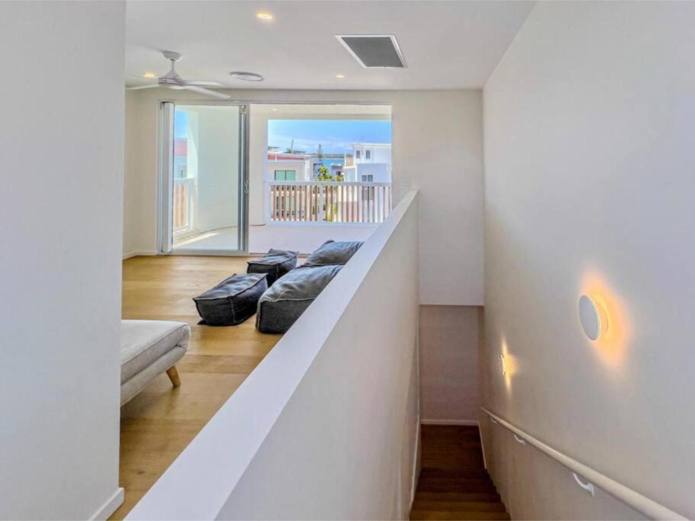 Brand New Large Luxury *