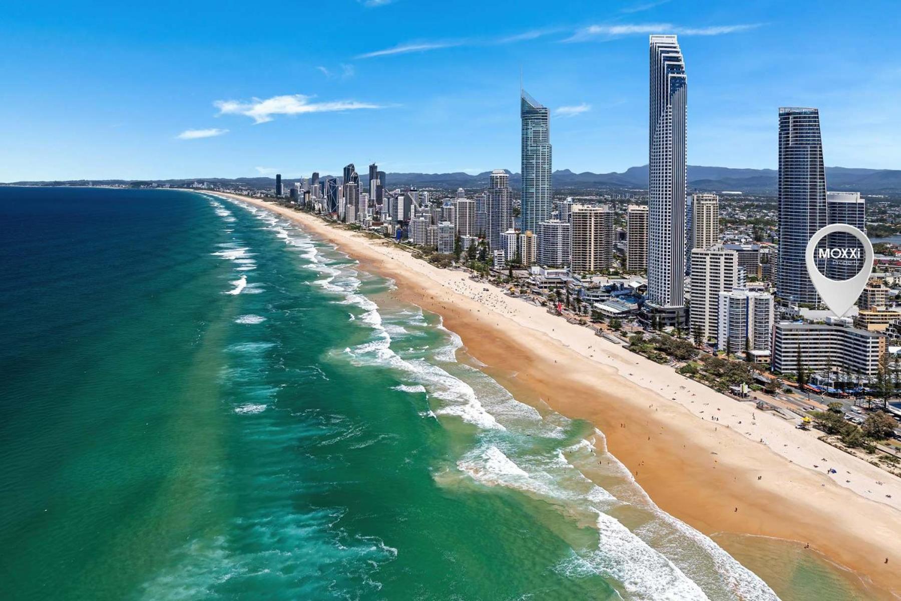 Surfers Paradise Beachfront Apartment