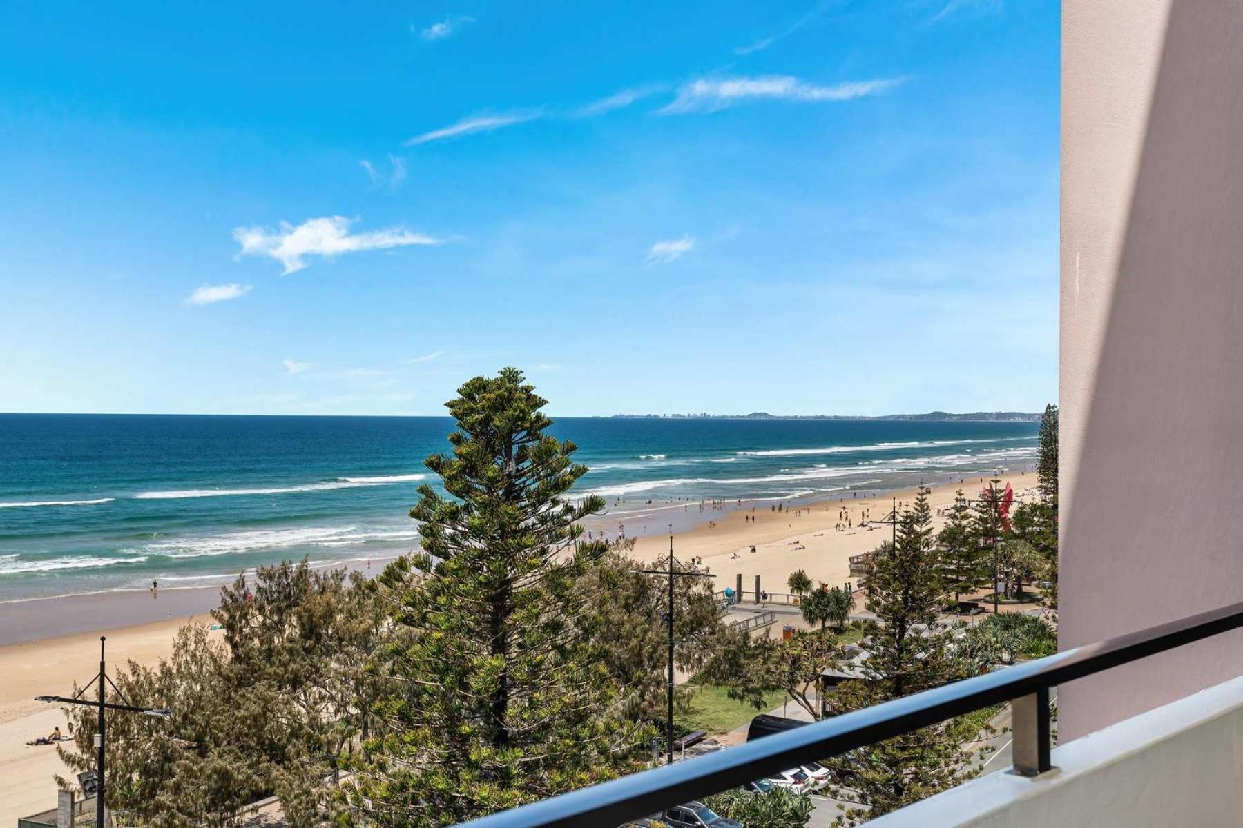Apartment Surfers Paradise Beachfront Gold Coast