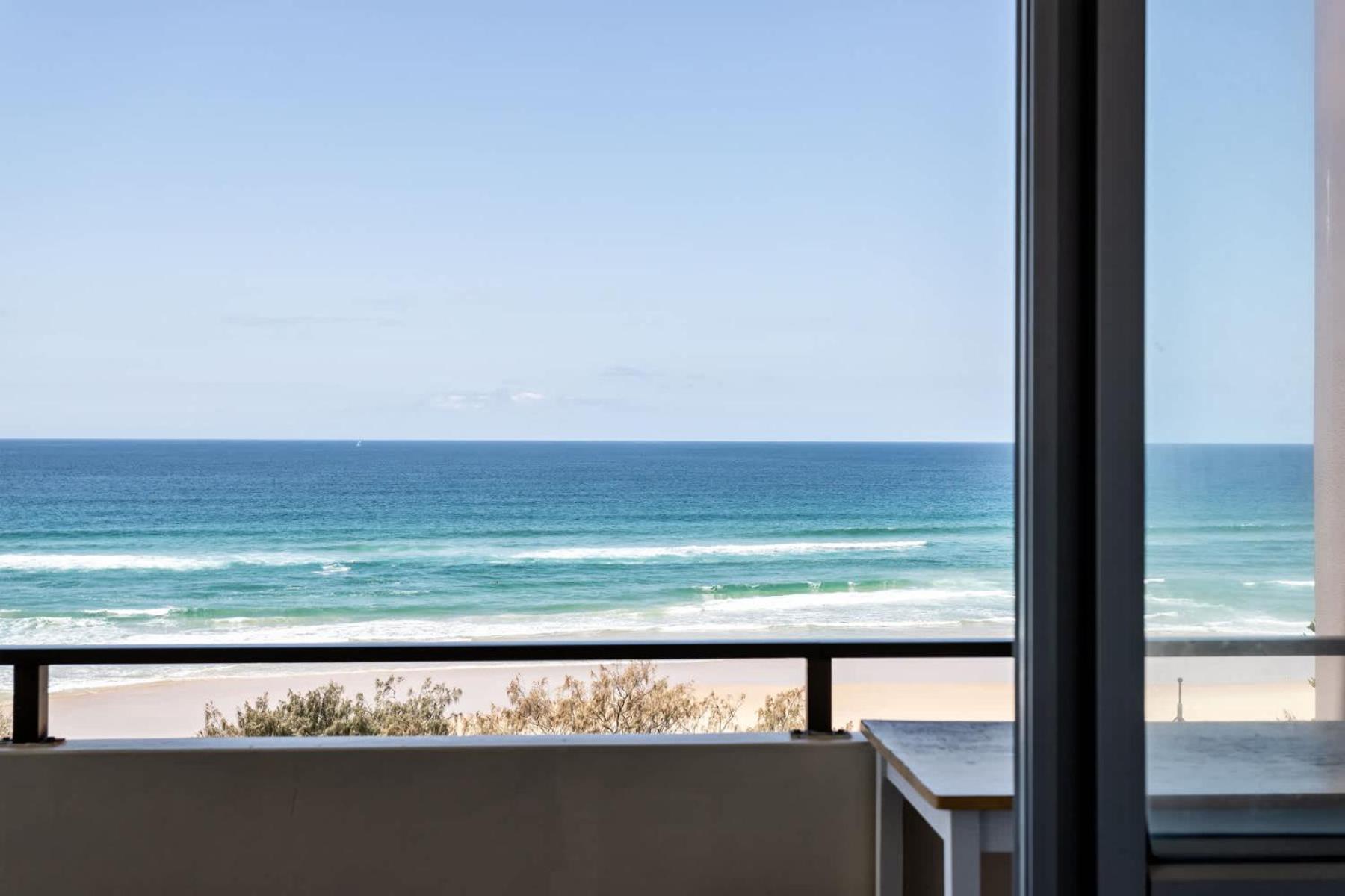 Surfers Paradise Beachfront *