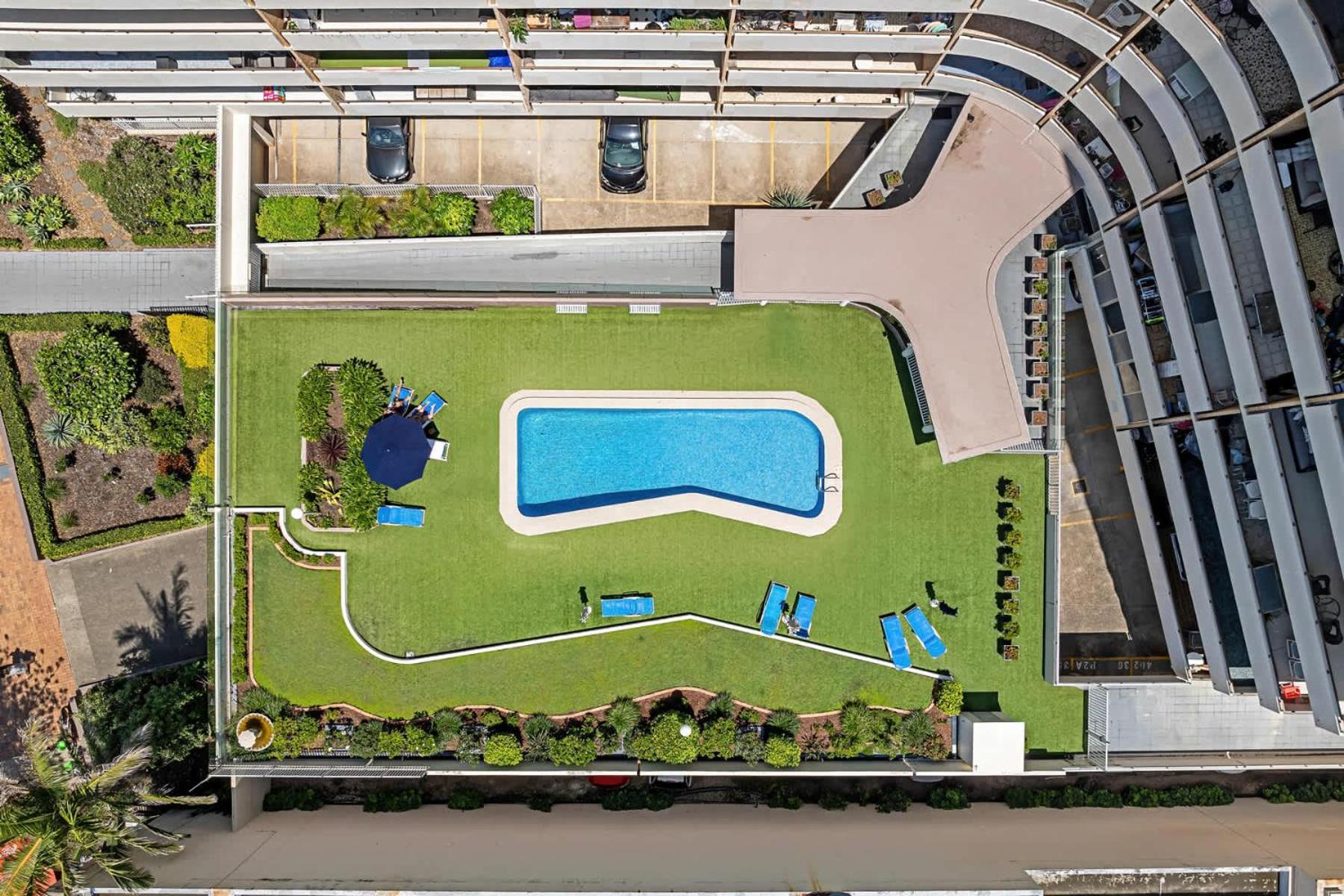 Apartment Surfers Paradise Beachfront