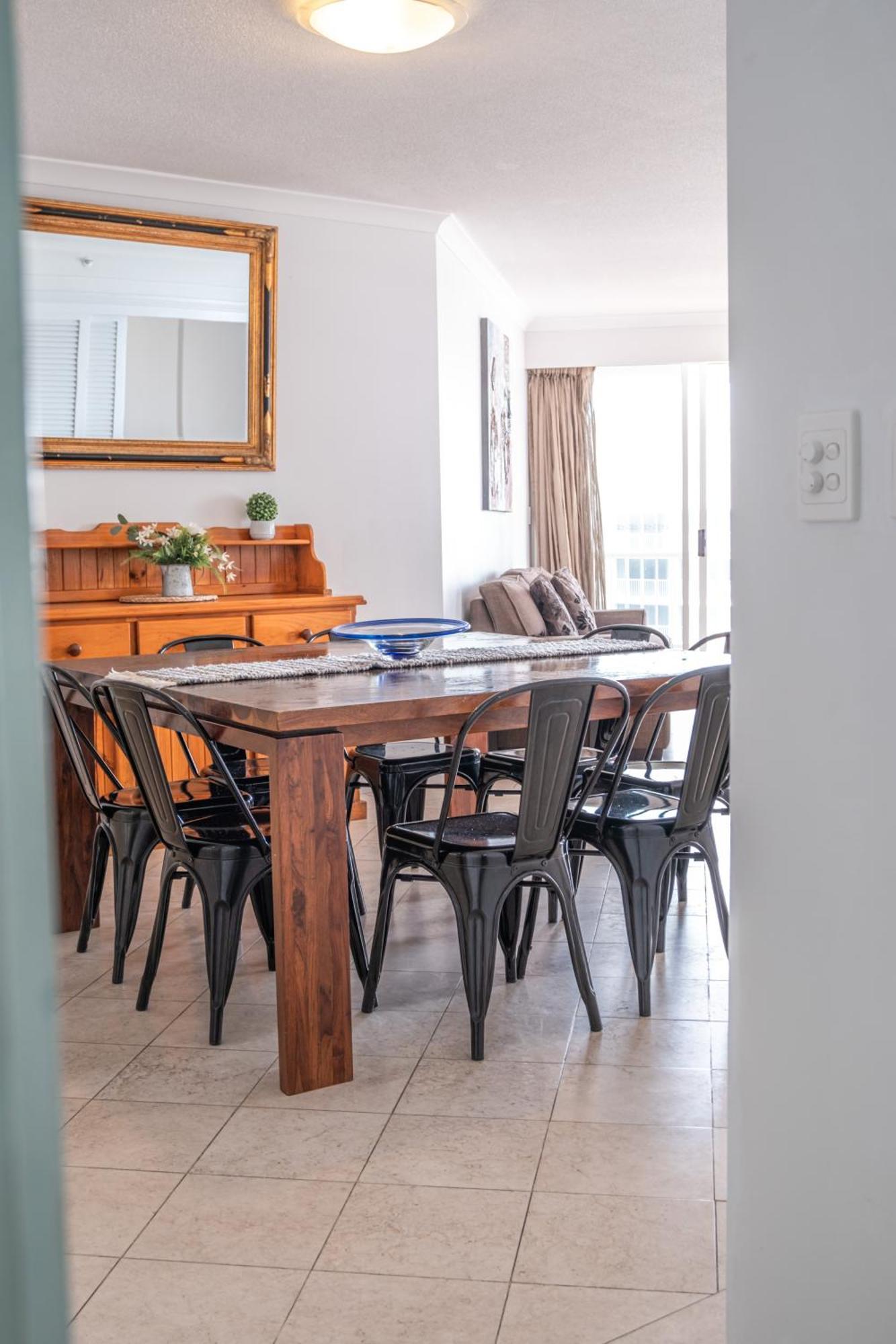 Apartment Moroccan Surfers Paradise