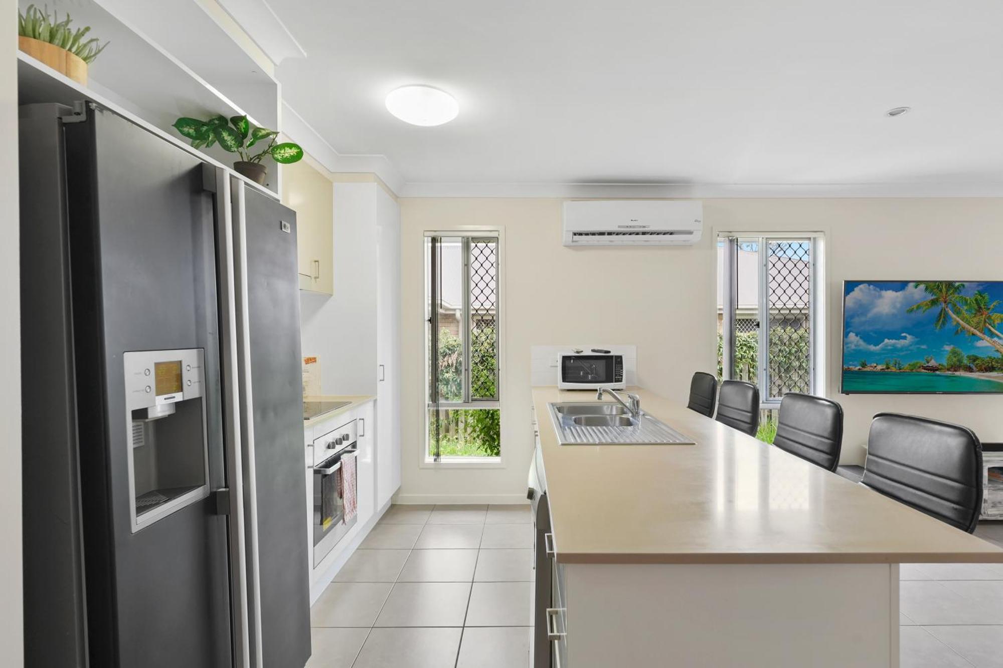 Apartment Comfy 5bdr 2bth *