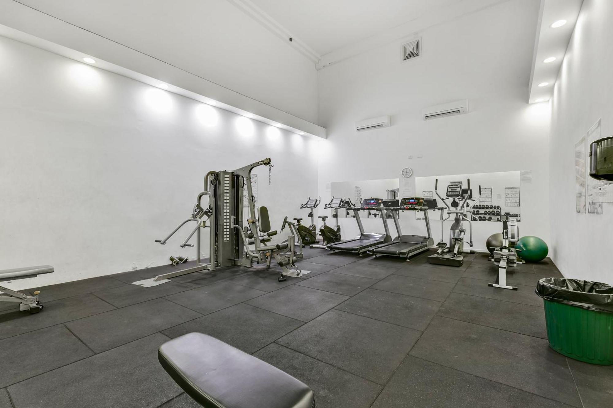 Peninsula Private - Q * Gold Coast