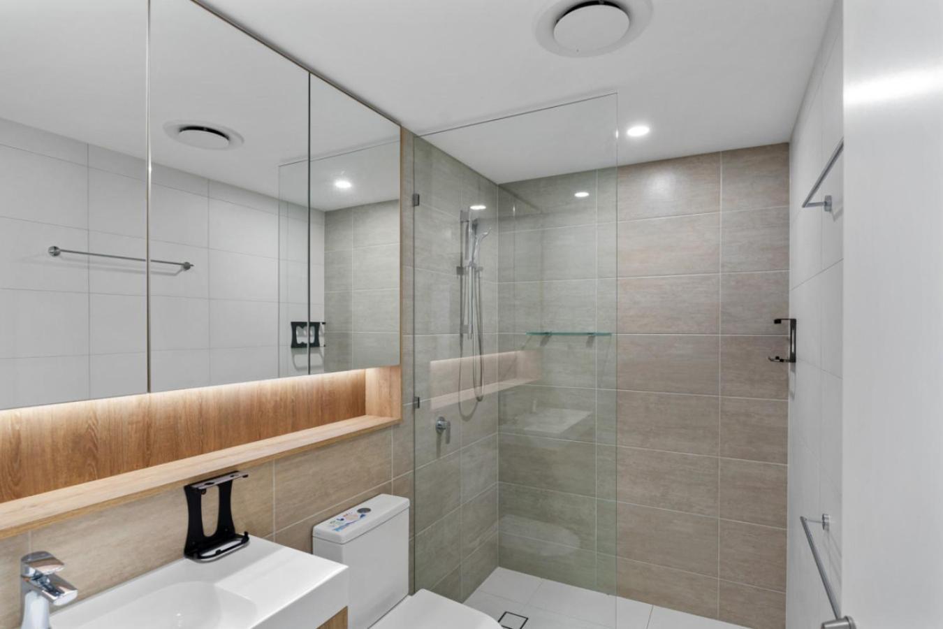 The Horizon - New 43f Broadbeach Lux 2br With Pool Gym Netflix * Gold Coast
