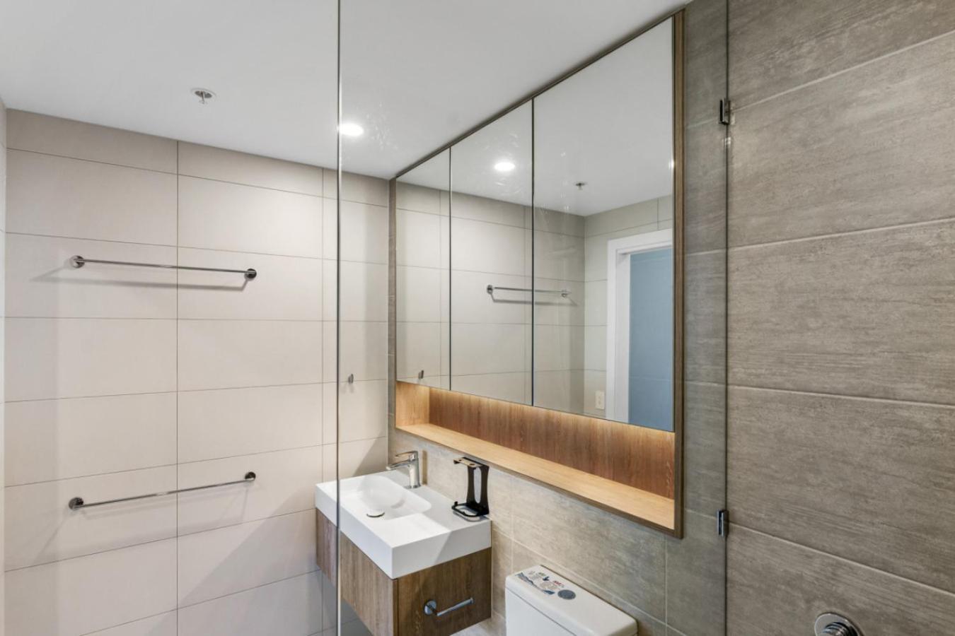 The Horizon - New 43f Broadbeach Lux 2br With Pool Gym Netflix Gold Coast