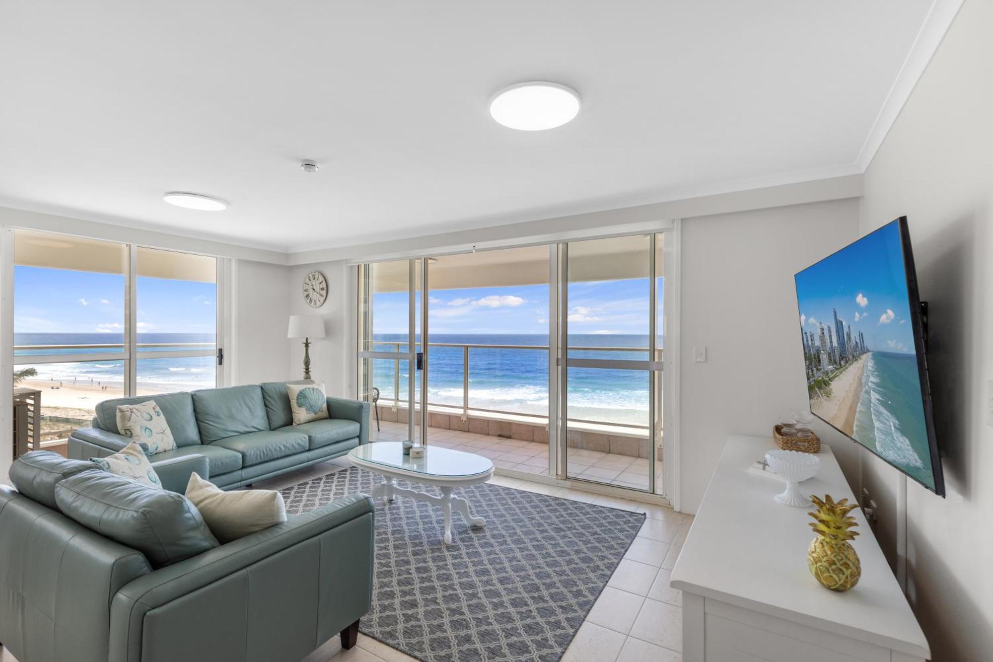 Viscount On The Gold Coast