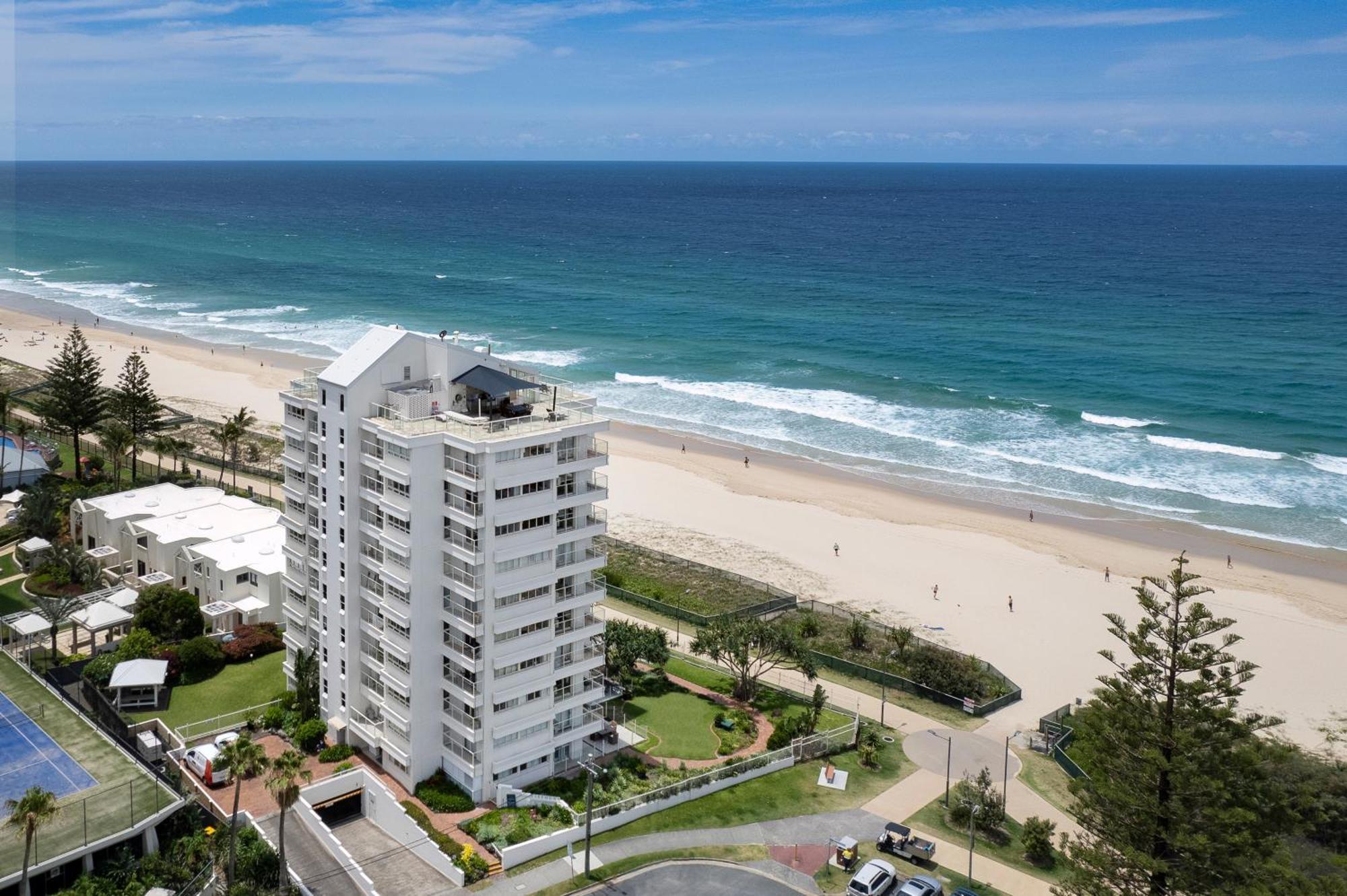 Viscount On The Gold Coast