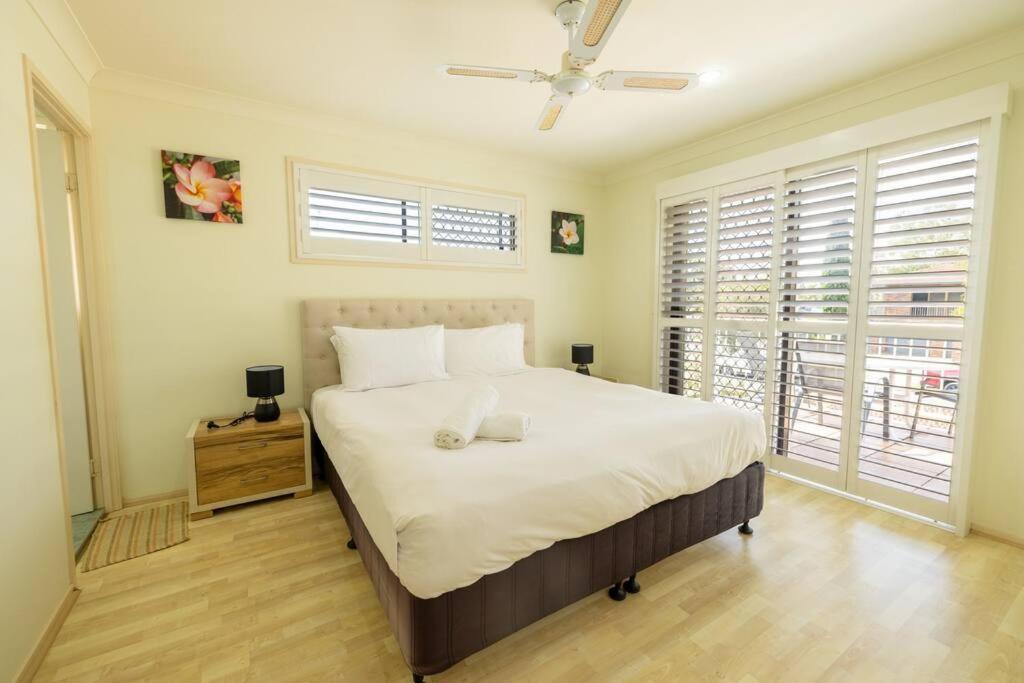 Spacious Family W Pool - Location Gold Coast