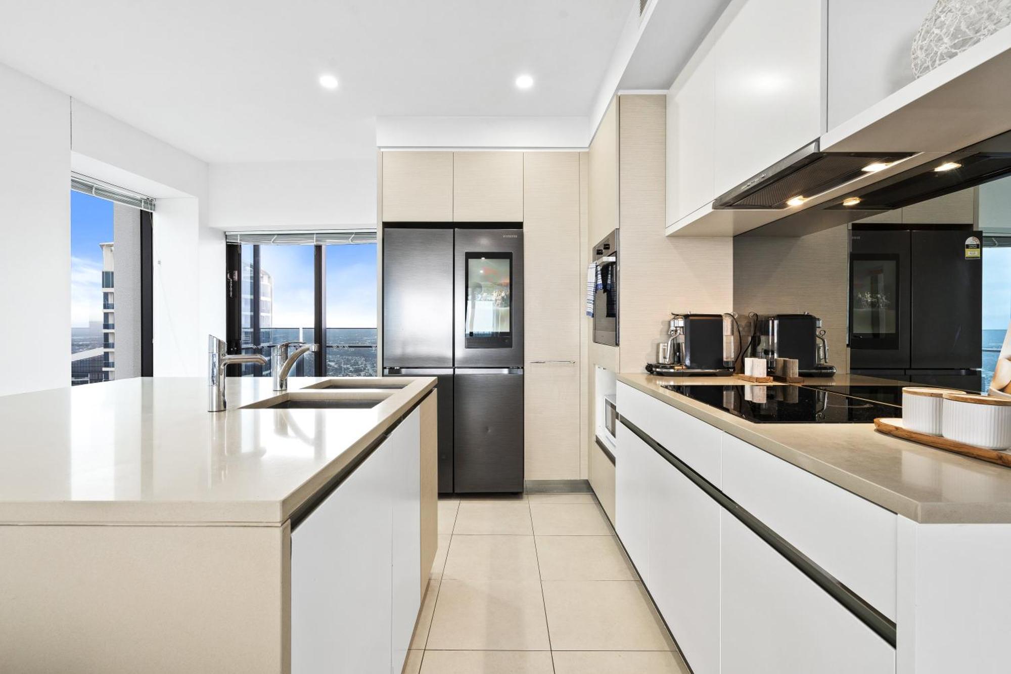 2 & 3 Bedroom Ocean View At Soul Surfers Paradise - Q Apartment