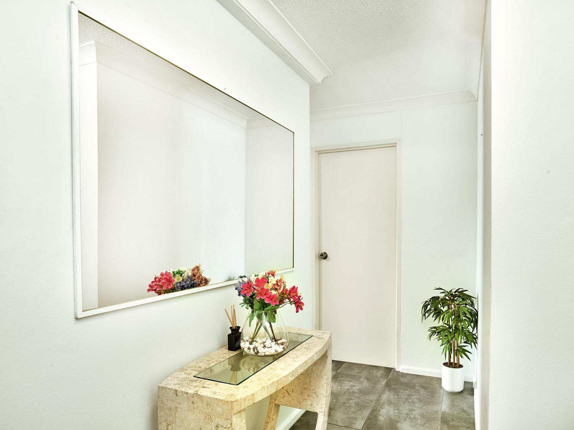 Beachcomber Surfers Paradise Apartment Gold Coast